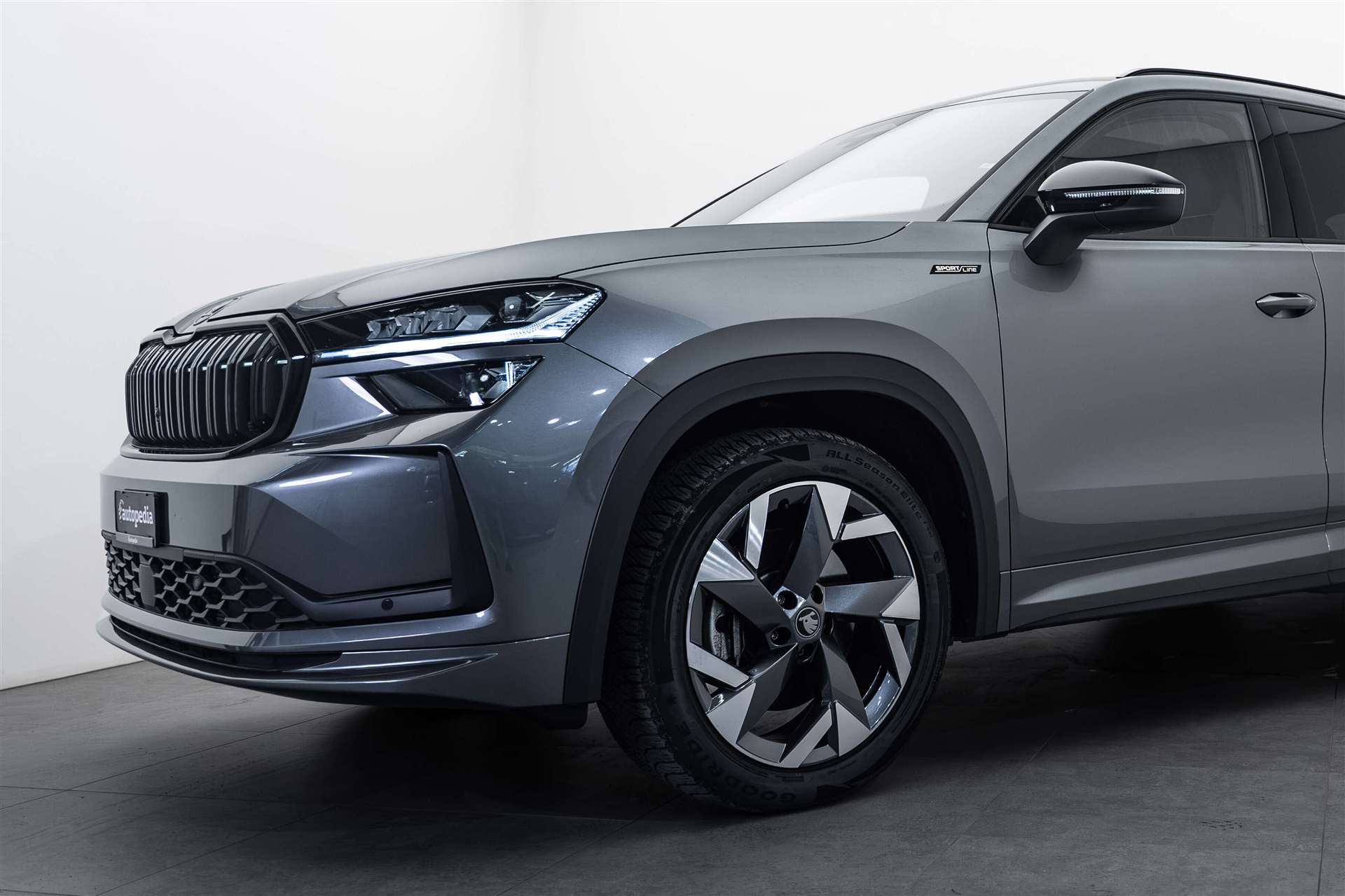 SKODA Kodiaq 2.0 TDI Sportline DSG-Automat-showroom-element-1