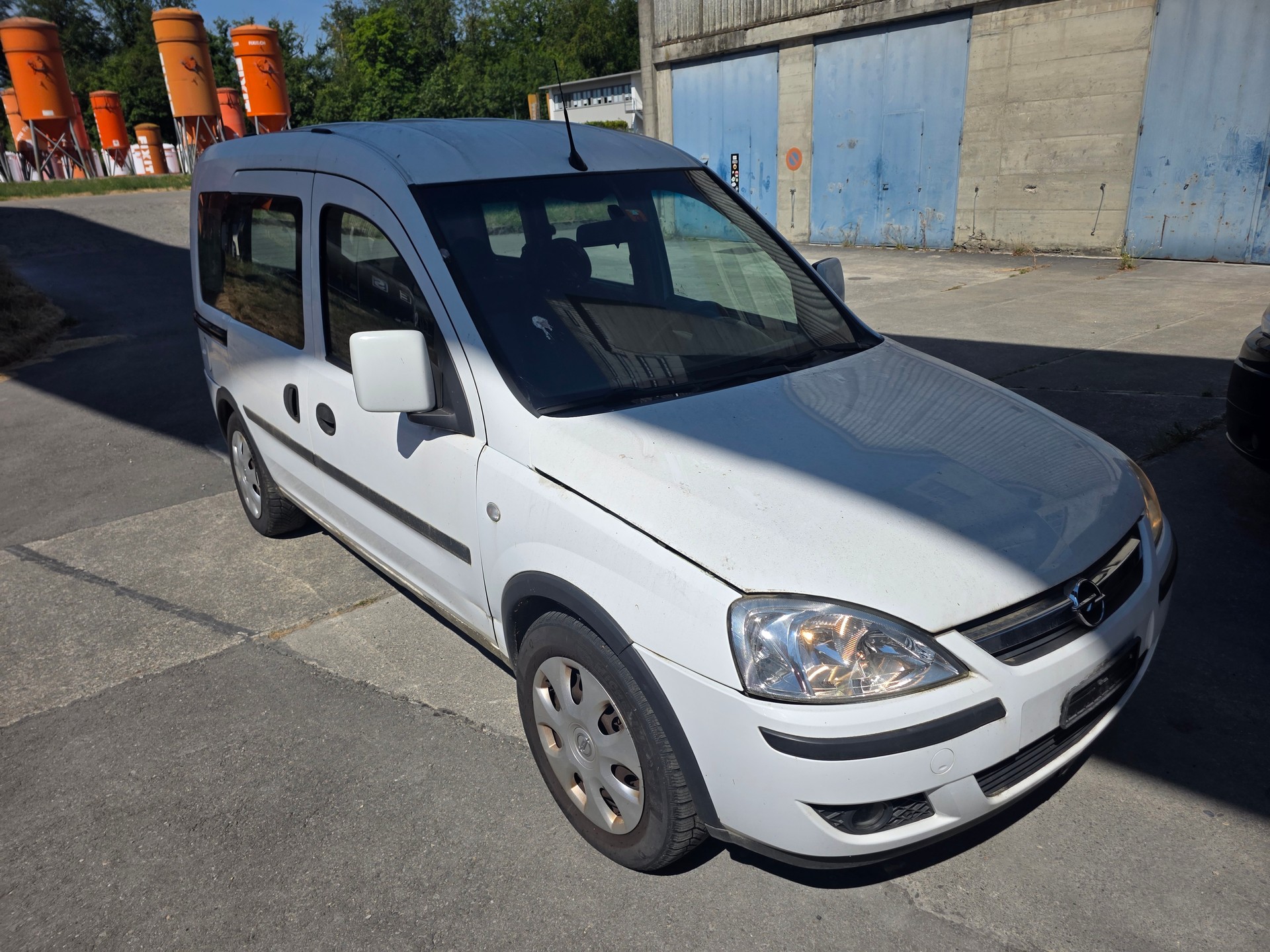 OPEL Combo Tour 1.6 CNG-image-2