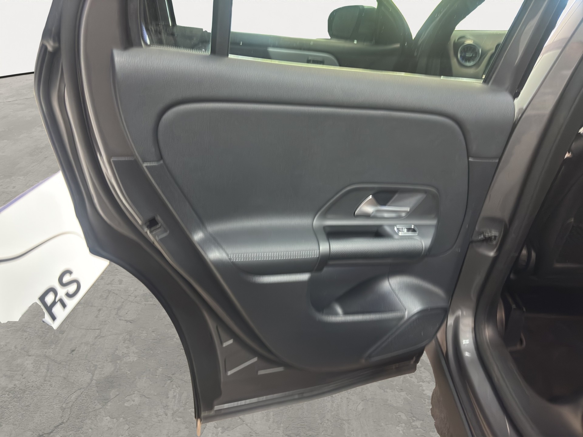 MERCEDES-BENZ GLA 200 4Matic Style 8G-DCT-image-18