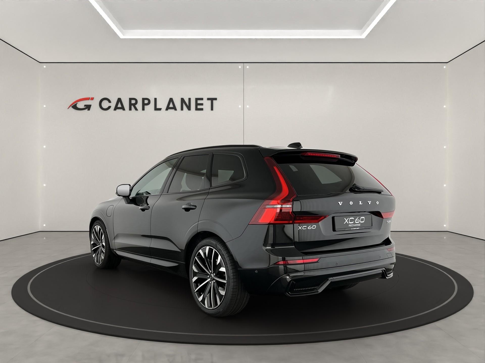 VOLVO XC60 2.0 T8 TE Ultra Dark eAWD-showroom-element-3