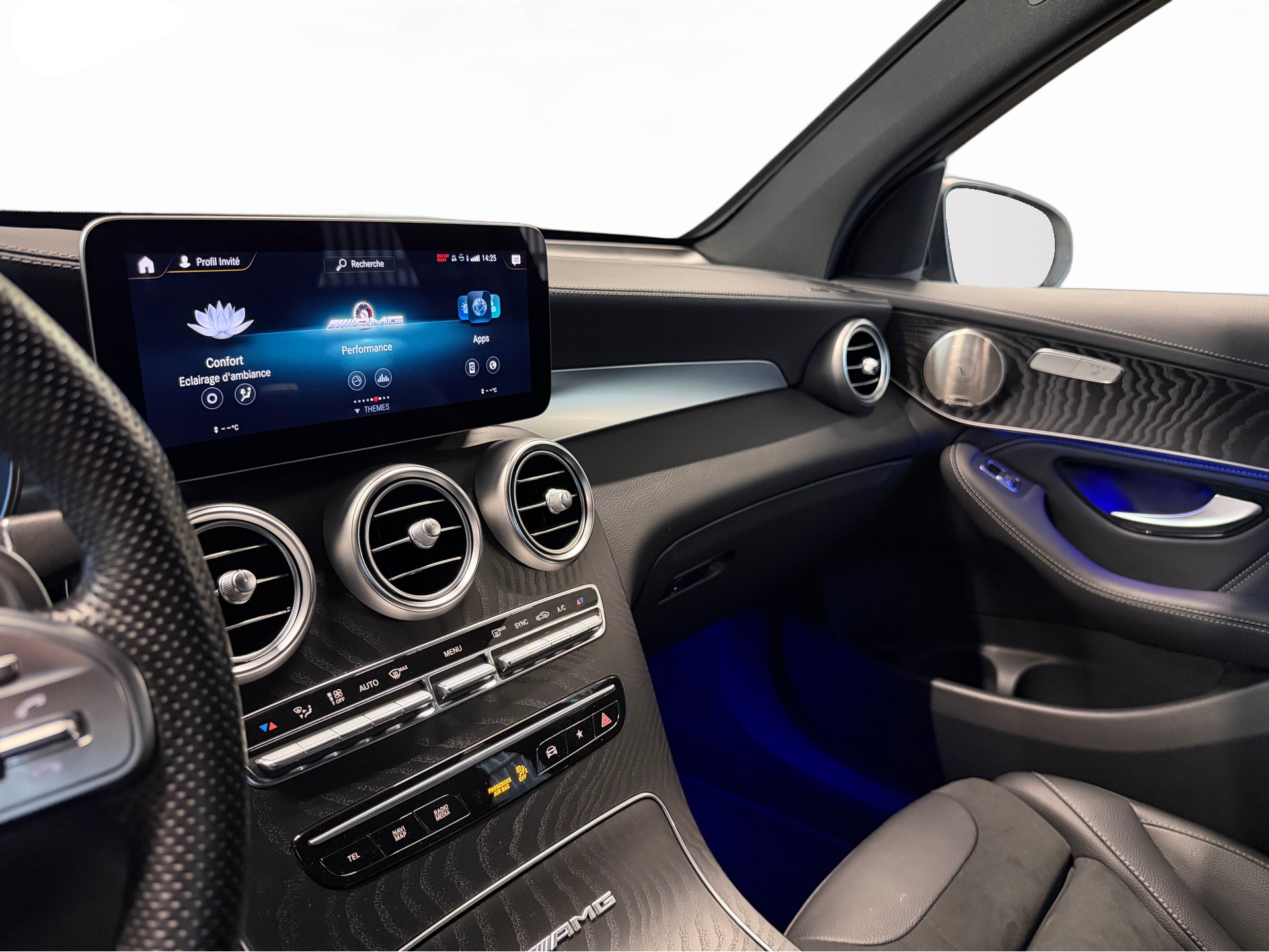 MERCEDES-BENZ GLC 63 AMG 4Matic+ 9G-Tronic *Burmester* *Night-Paket* *Performance-Abgasanlage*-image-16