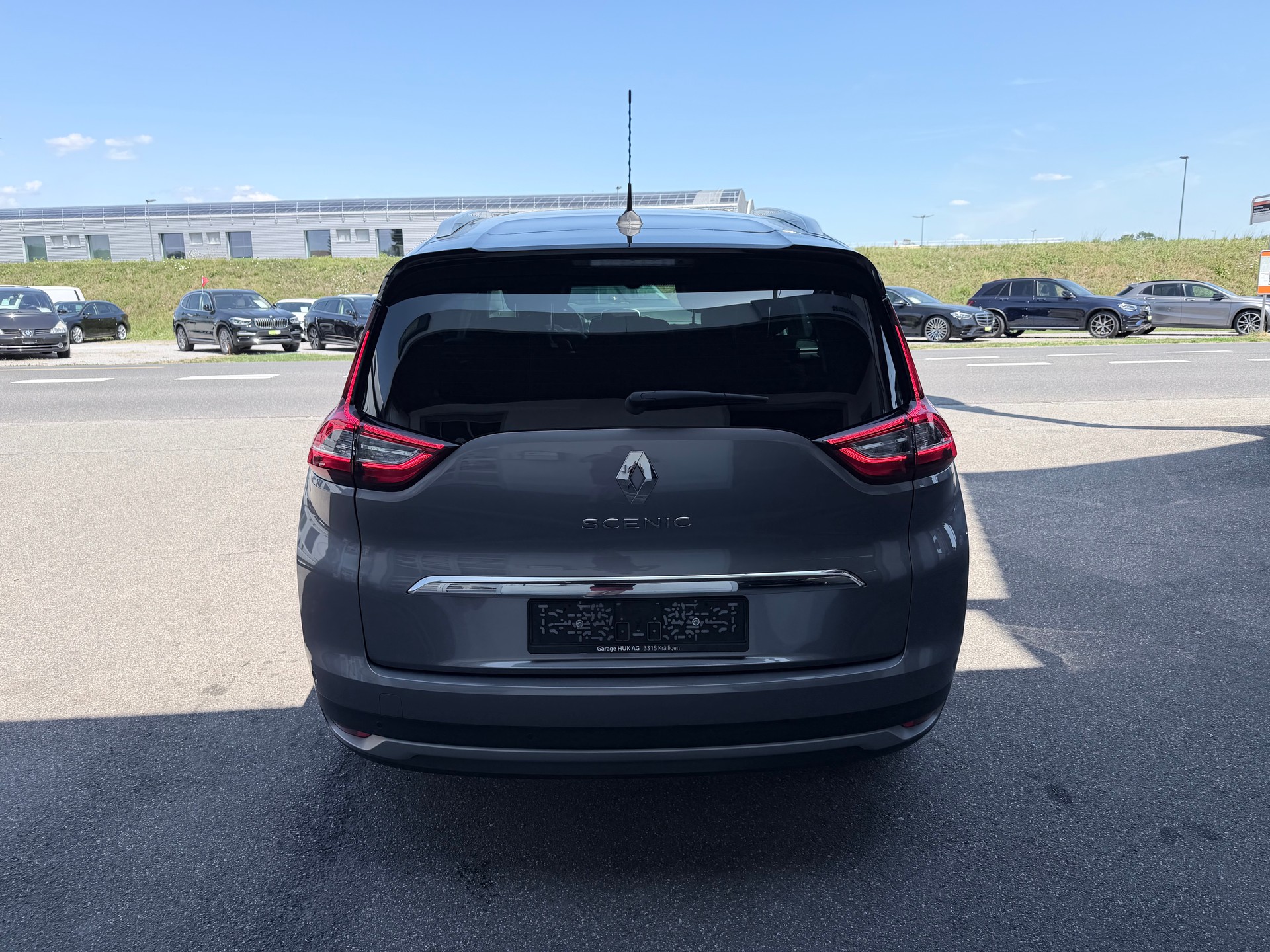 RENAULT Grand Scénic 1.3 16V Turbo Initiale Paris EDC+++PANORAMA+++LEDER+++7-PLÄTZER+++-showroom-element-2