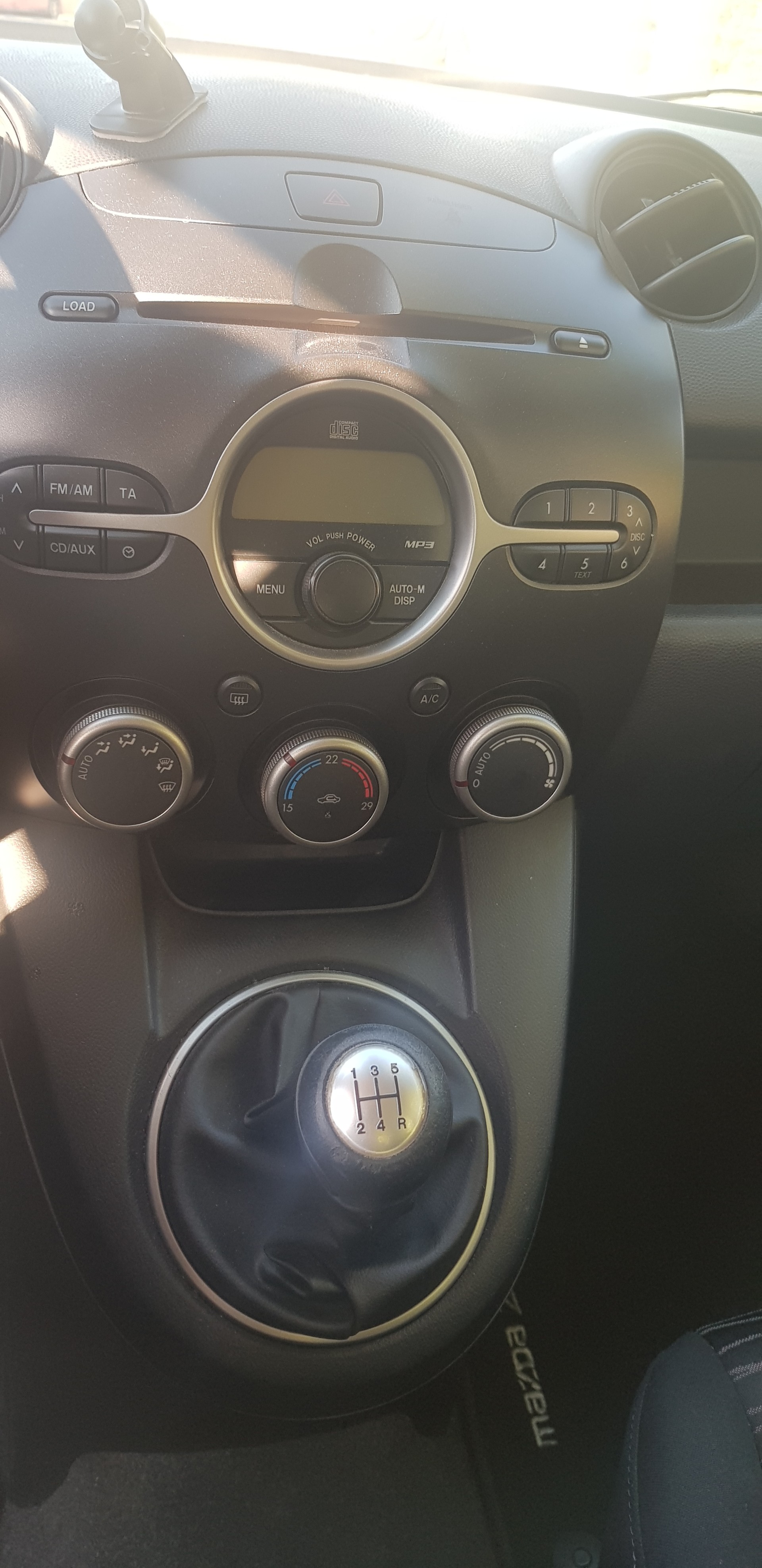 MAZDA 2 1.6 CD Exclusive-image-11