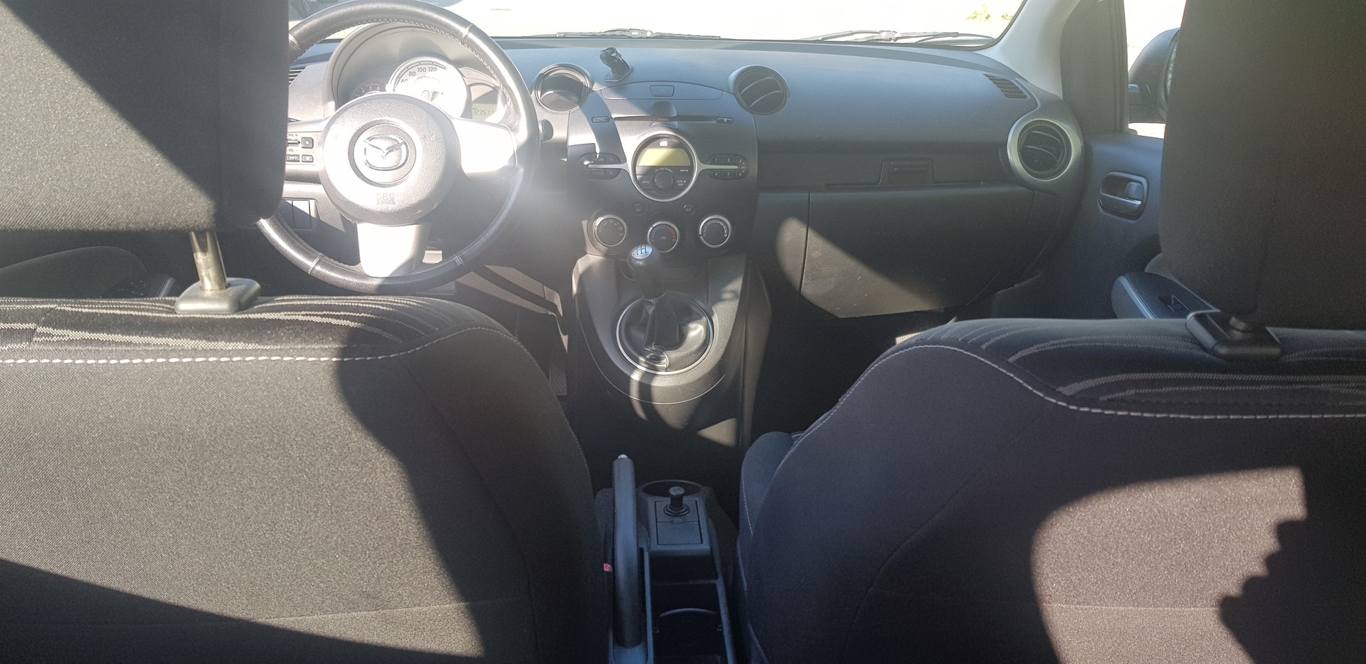 MAZDA 2 1.6 CD Exclusive-image-7