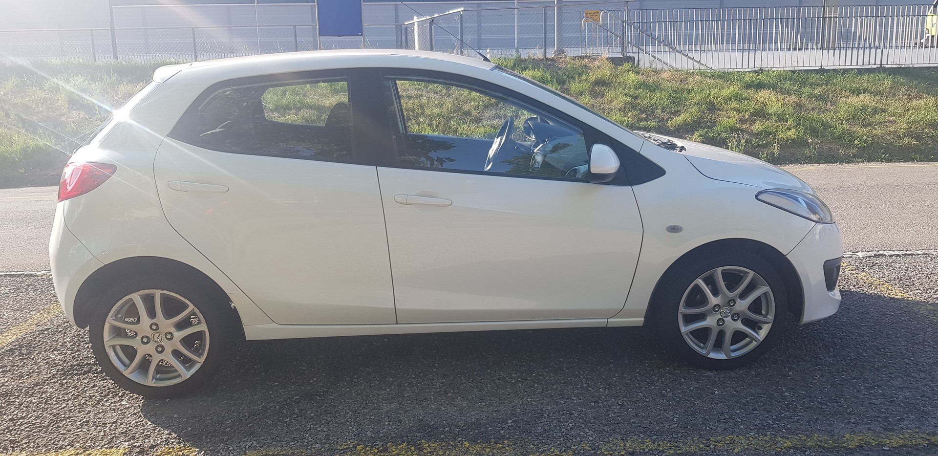 MAZDA 2 1.6 CD Exclusive-image-2
