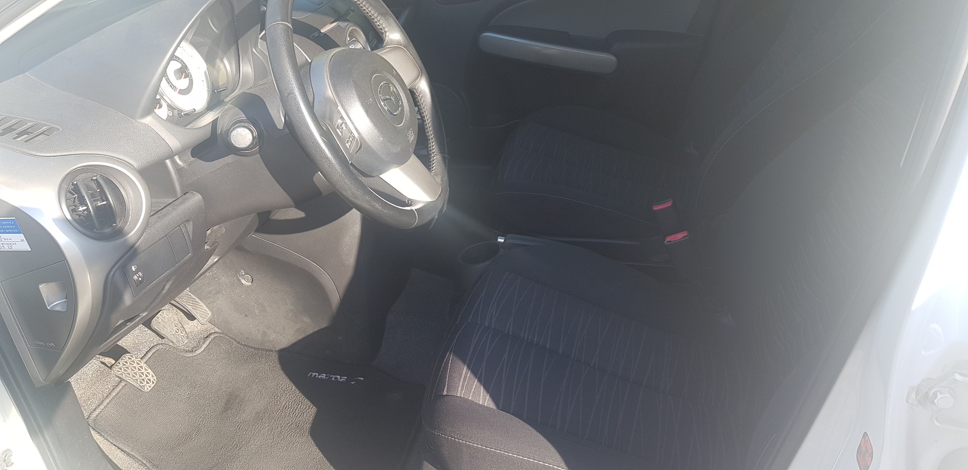 MAZDA 2 1.6 CD Exclusive-image-12