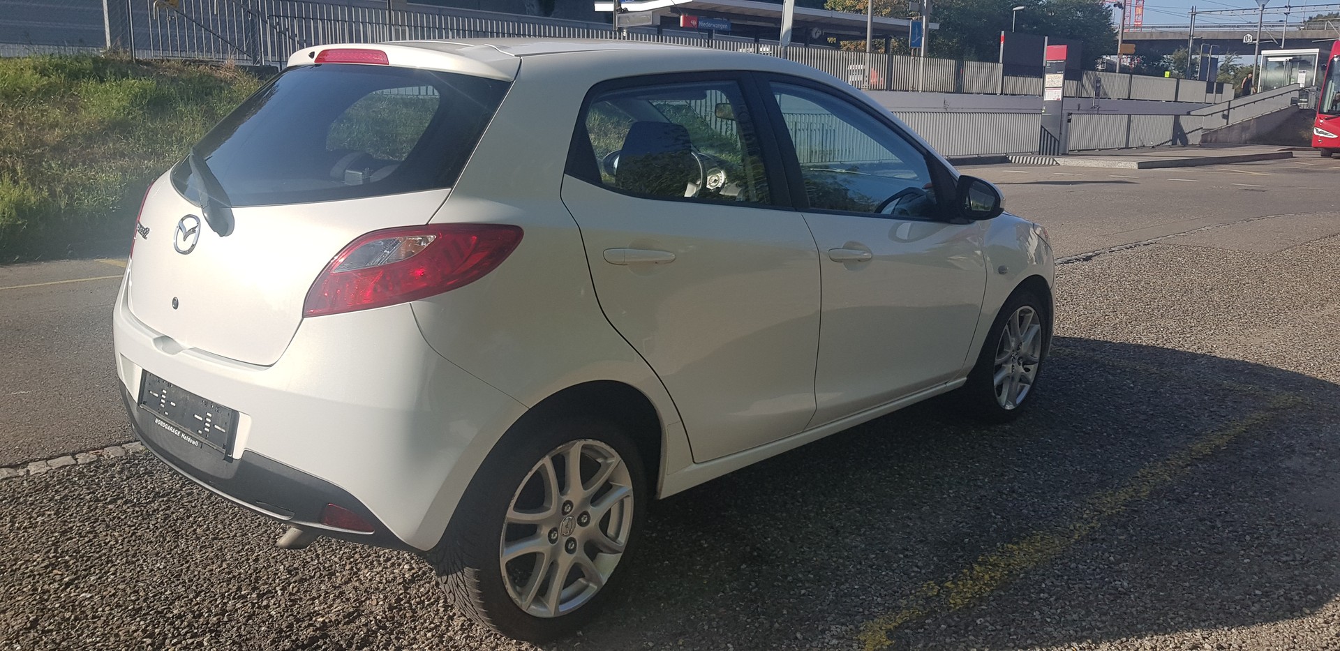 MAZDA 2 1.6 CD Exclusive-image-1