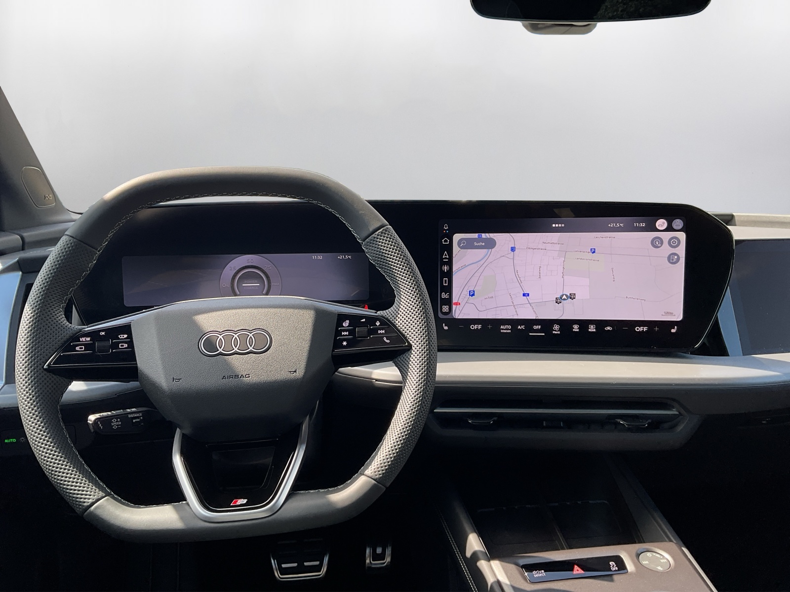 AUDI Q4 e-tron SUV quattro performance Swiss Ski-image-6