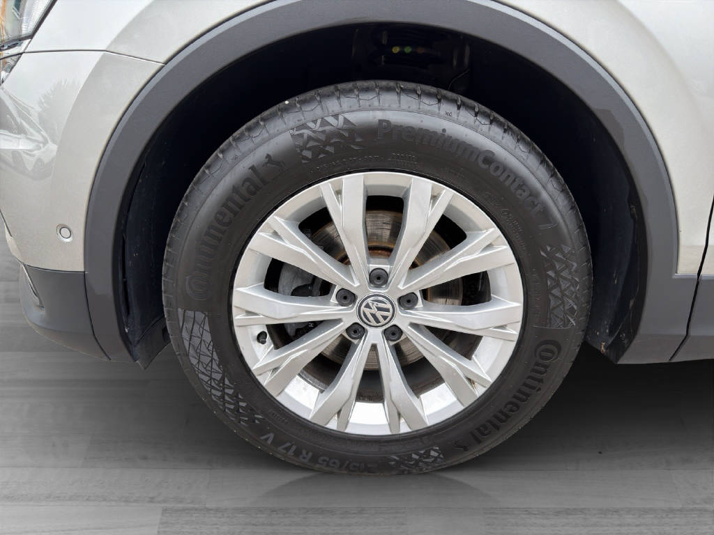 VW Tiguan 1.4 TSI Comfortline 4Motion DSG-image-9