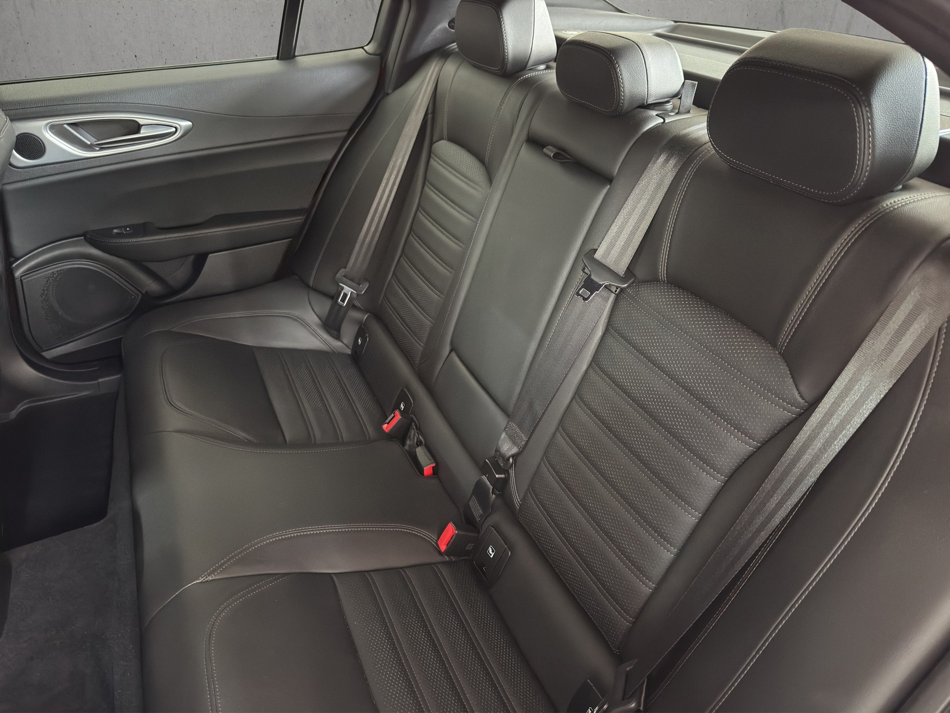 ALFA ROMEO Giulia 2.0 Veloce Q4 AT8-image-9