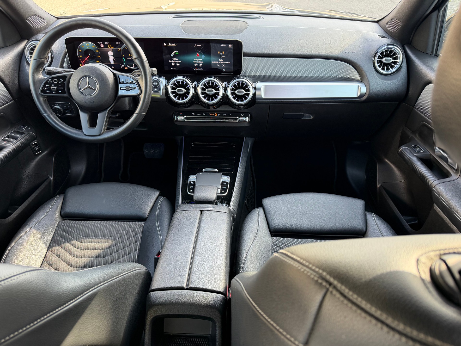MERCEDES-BENZ GLB 220 d 4Matic Style 8G-Tronic-image-7