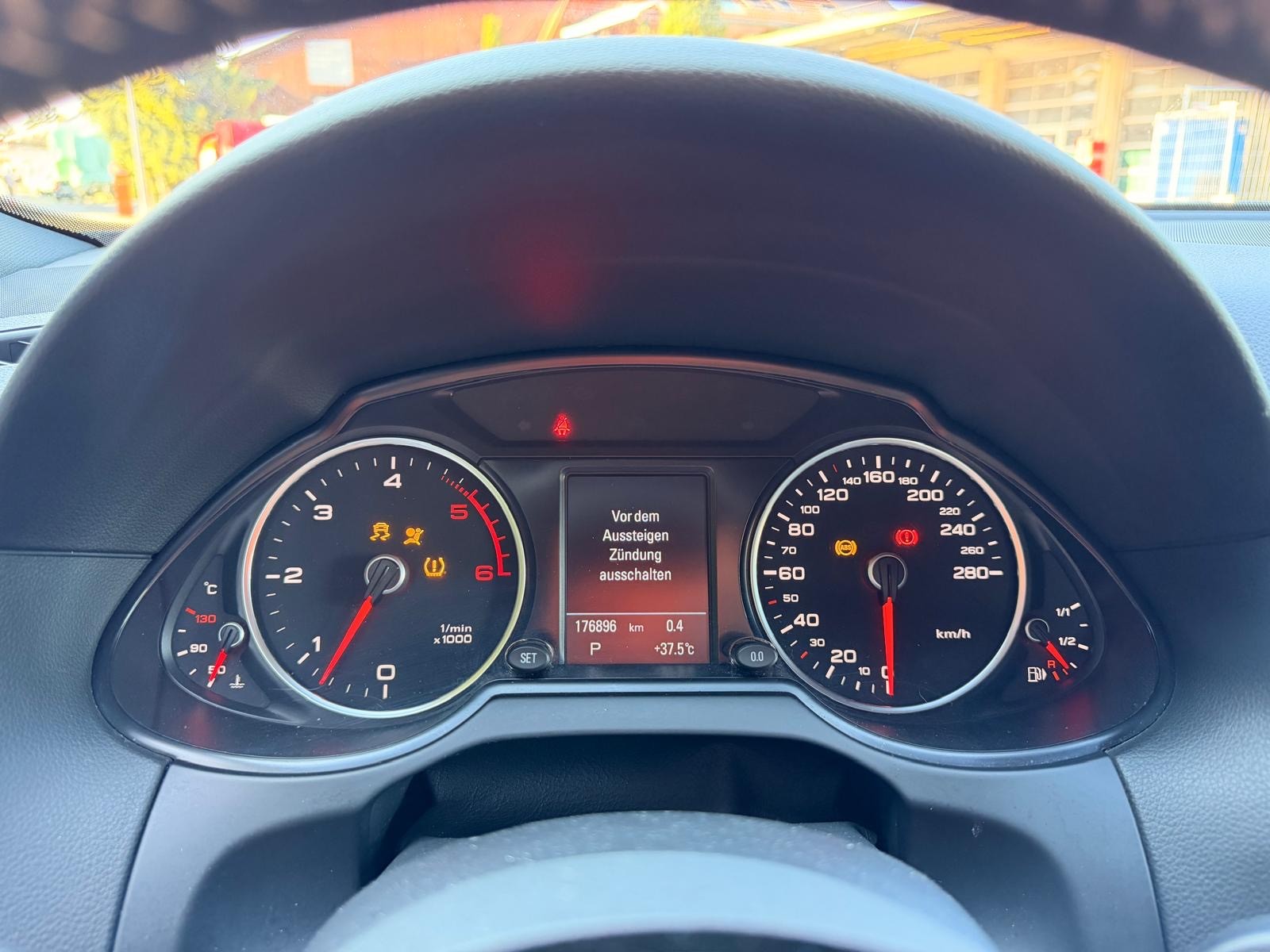 AUDI Q5 3.0 TDI clean quattro S-tronic-image-15