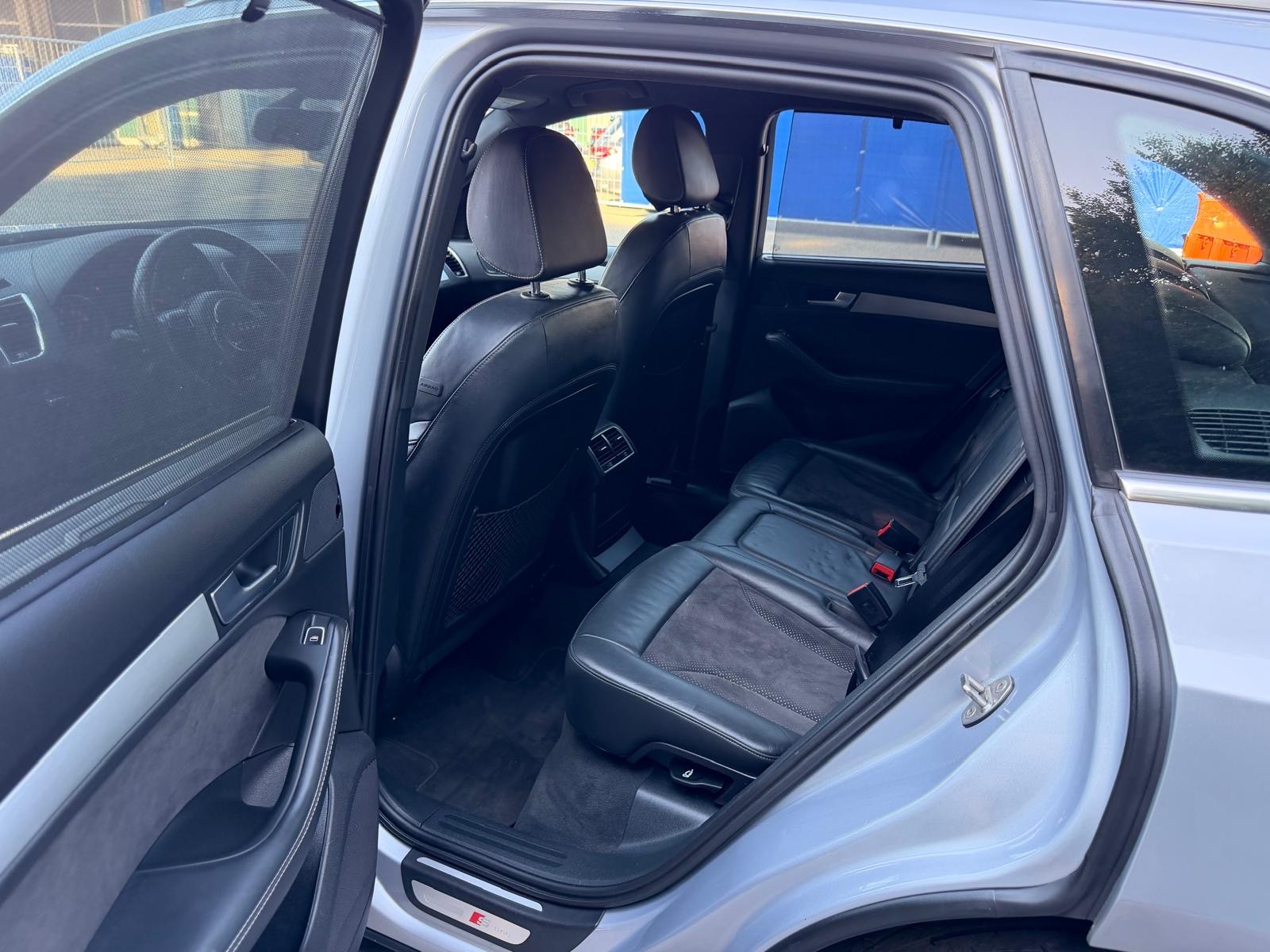 AUDI Q5 3.0 TDI clean quattro S-tronic-image-9