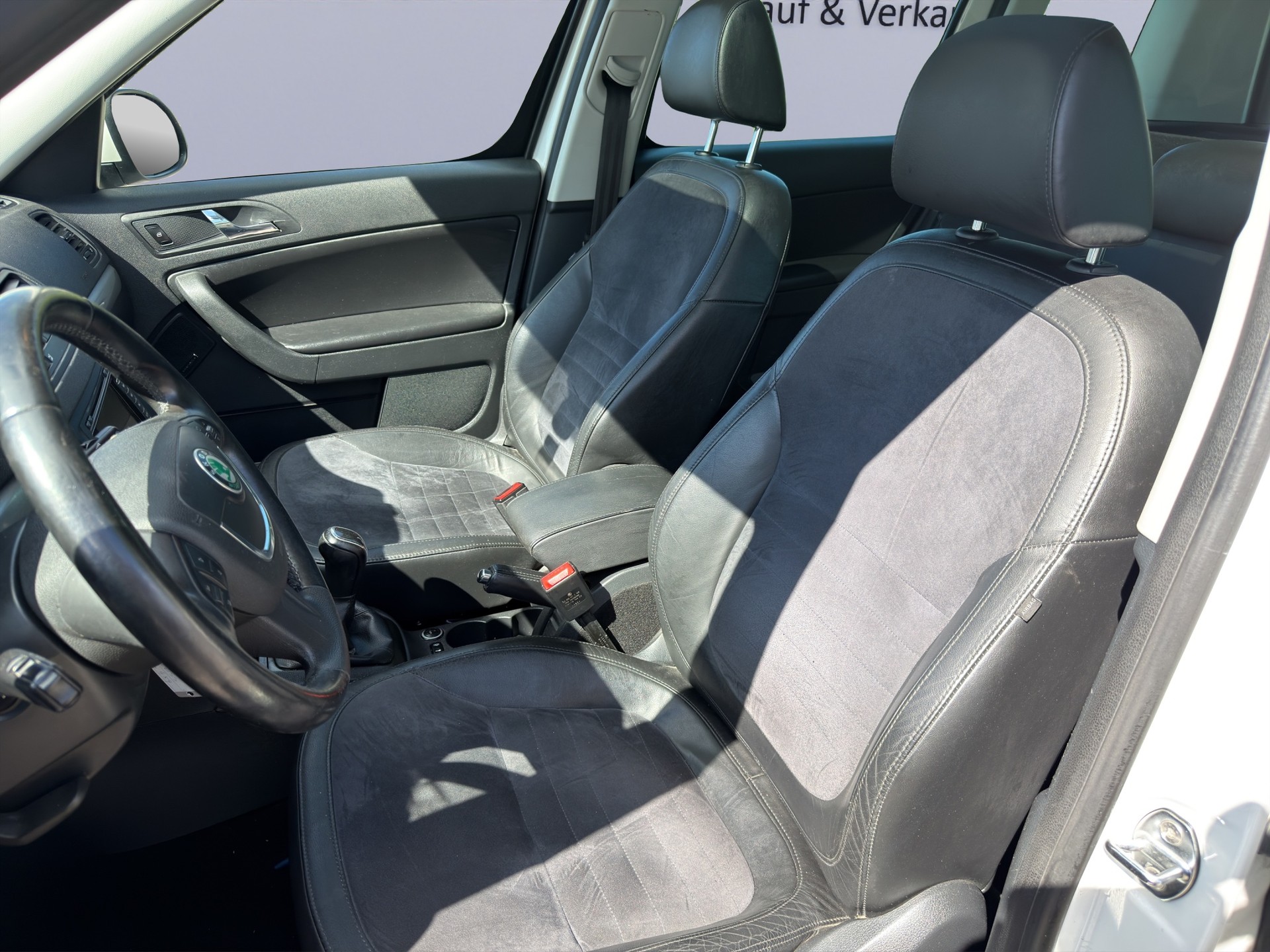 SKODA Yeti 1.8 TSI AllDrive 4x4-image-13