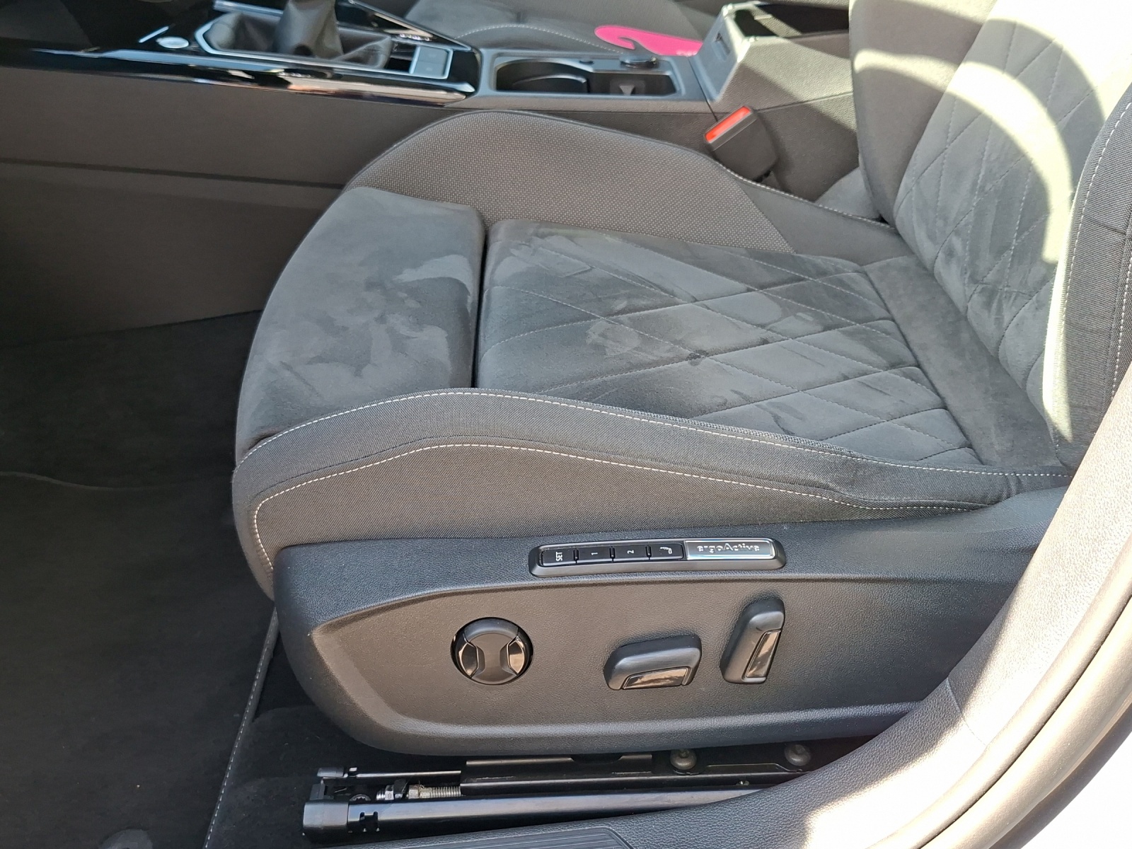 VW Golf 1.5 TSI ACT Style-image-14