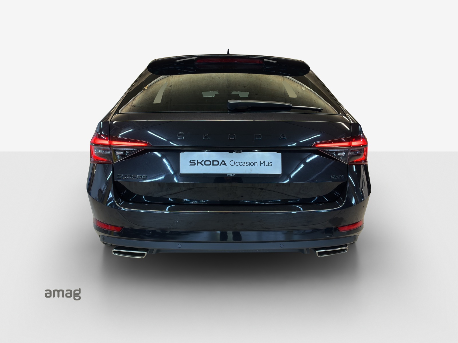 SKODA Superb Combi 2.0 TSI SportLine Light 4x4 DSG-showroom-element-3