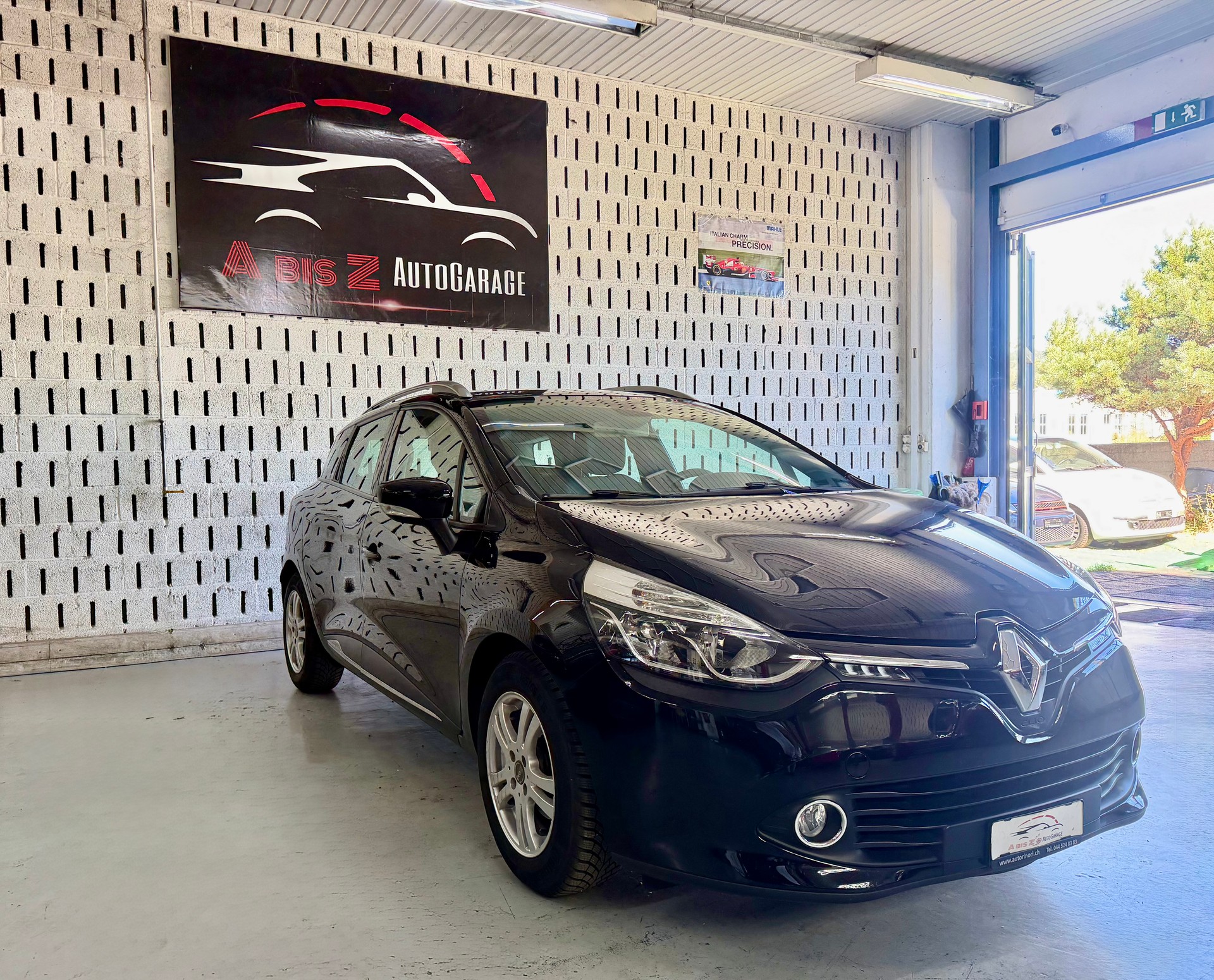 RENAULT Clio Grandtour 1.2 16V T Dynamique EDC-showroom-element-2