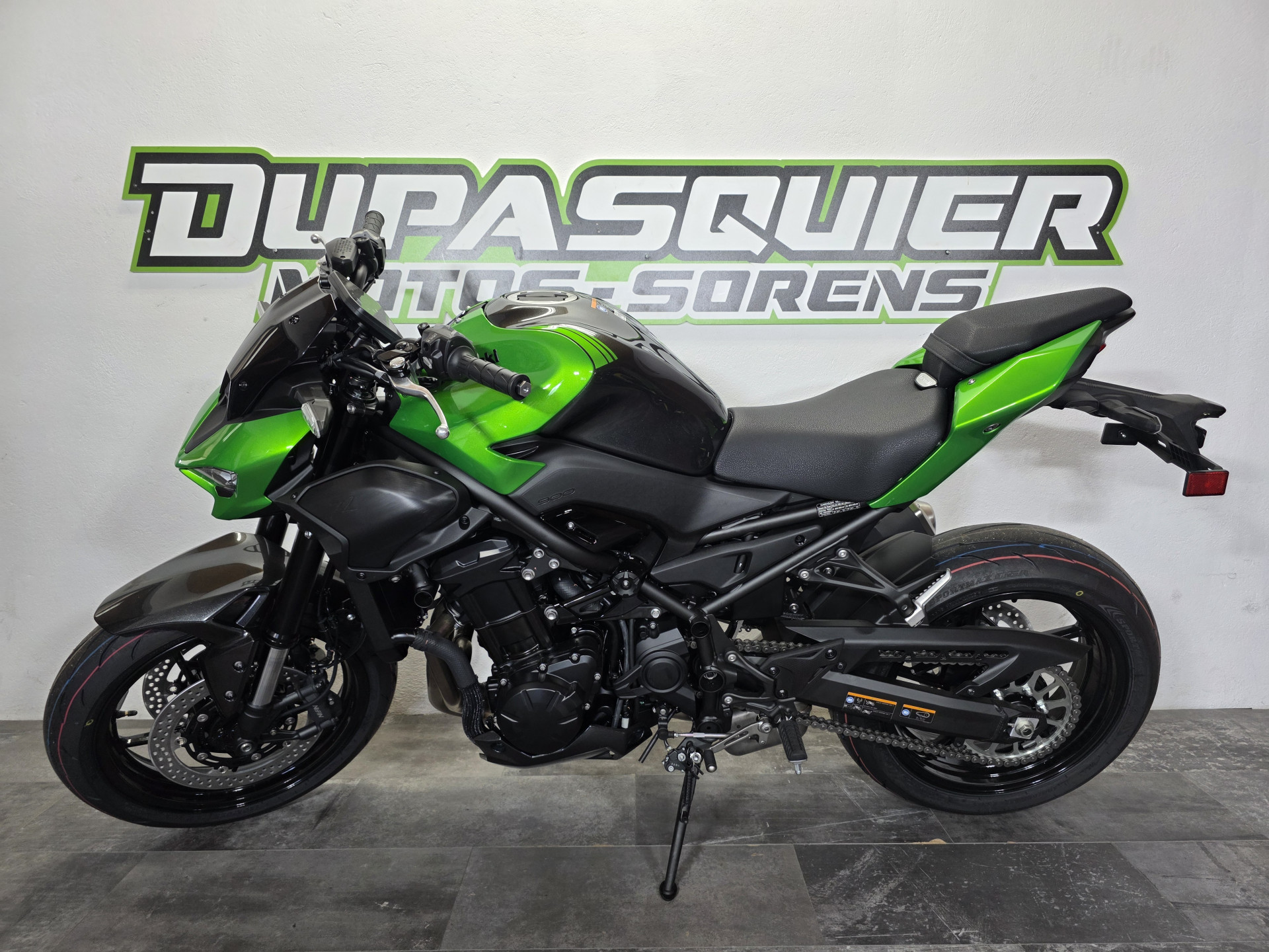 KAWASAKI Z 900-image-1