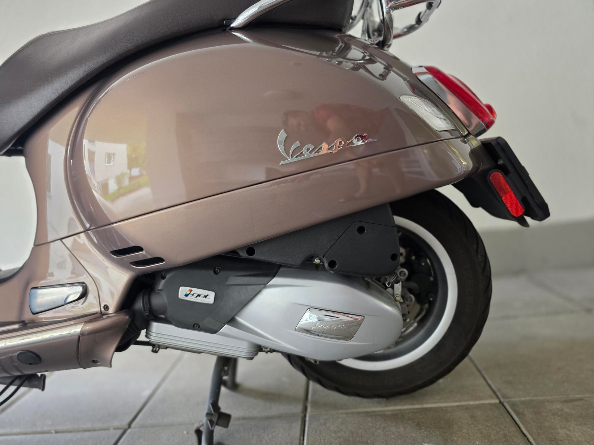 PIAGGIO Vespa GTS 125 Touring i.e ABS-image-7