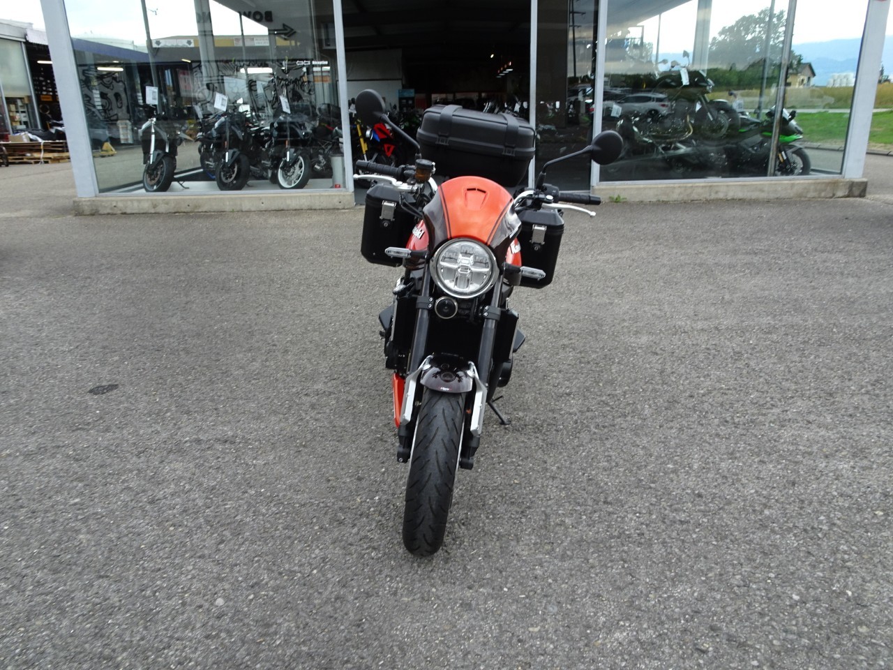 KAWASAKI Z 900 RS-image-2