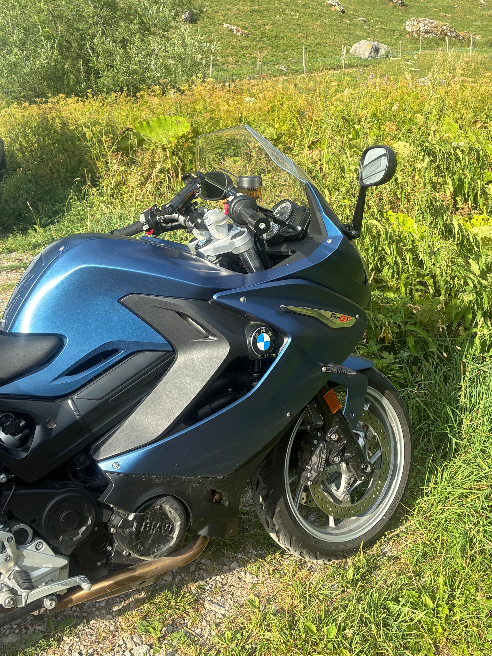 BMW F 800 GT-image-2