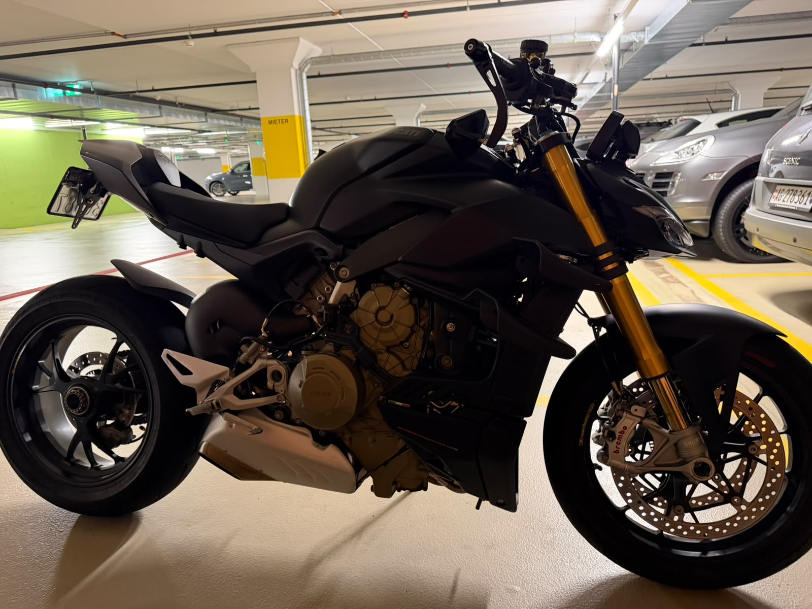 DUCATI Streetfighter V4 S-image-0