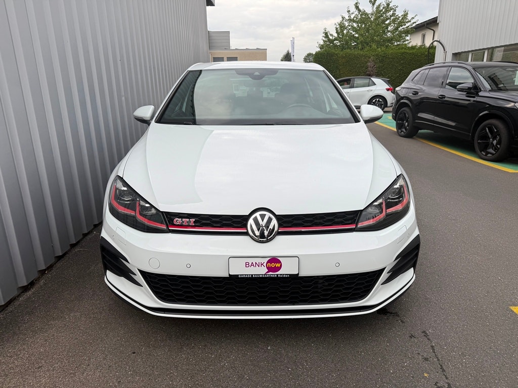 VW Golf 2.0 TSI GTI Performance DSG-showroom-element-1