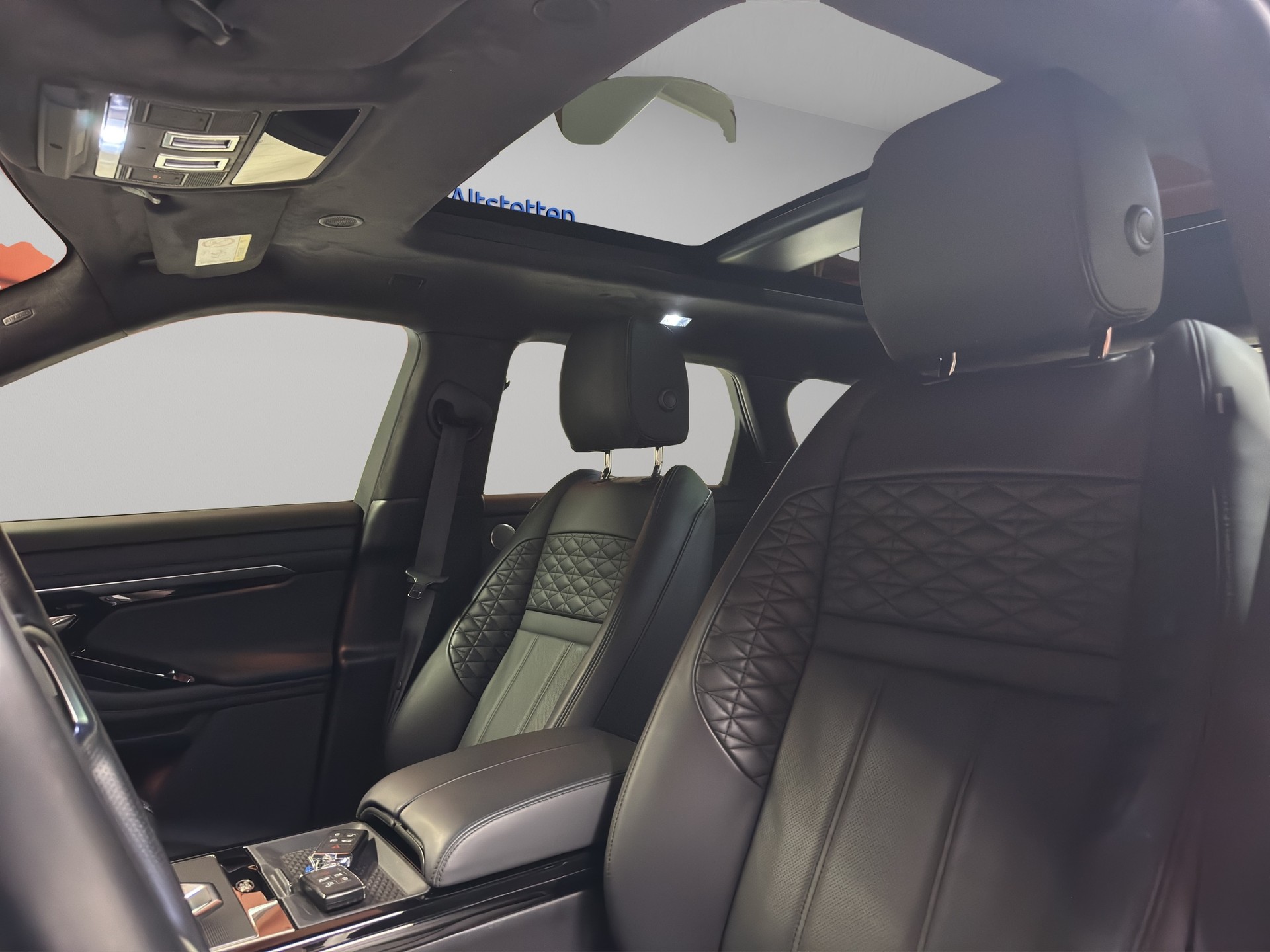 LAND ROVER Range Rover Evoque 1.5 T 300e R-Dynamic Autobiography-image-10