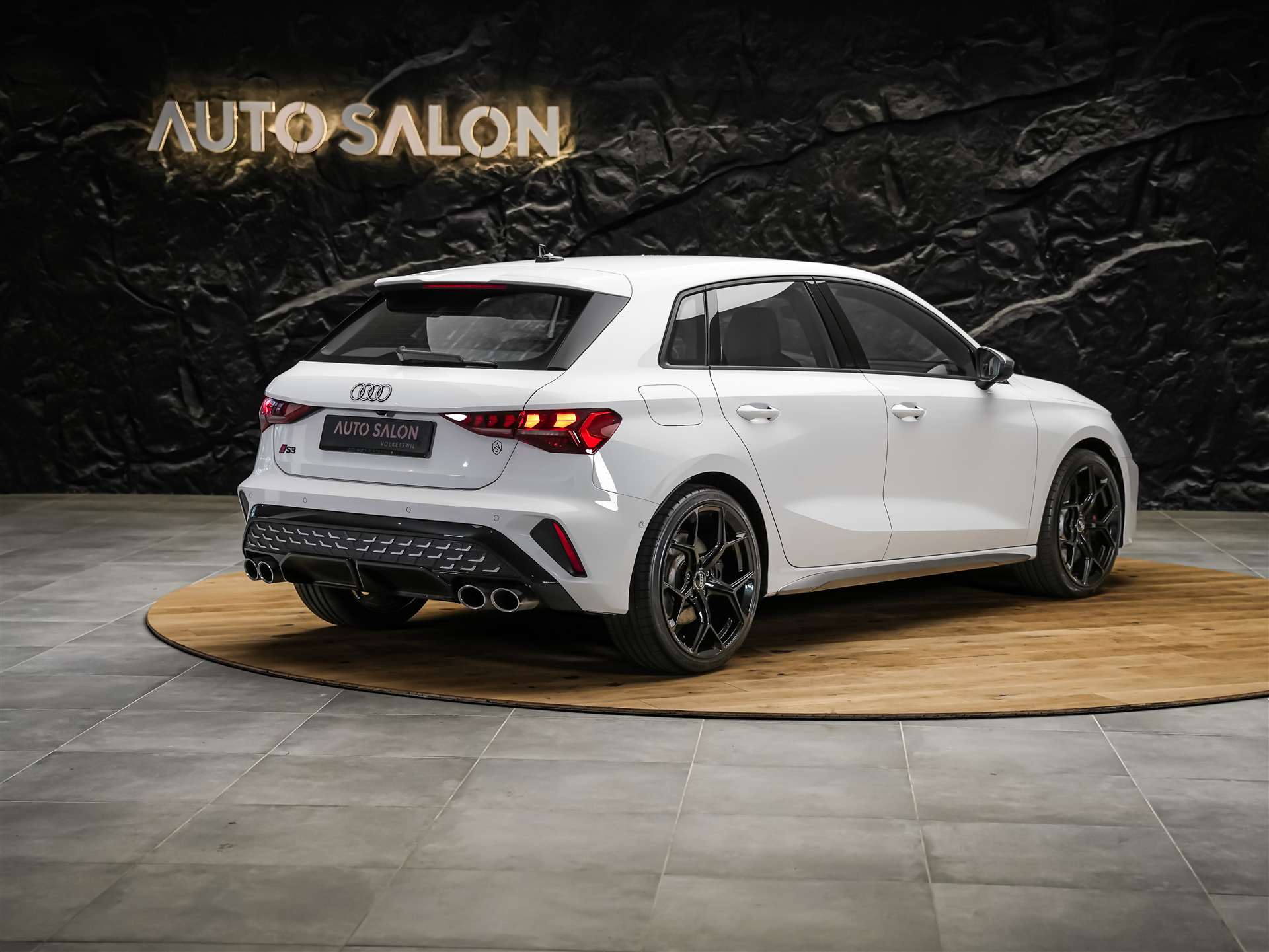 AUDI S3 Sportback TFSI quattro S-tronic *Facelift*El. Sitze*Kamera*-image-4