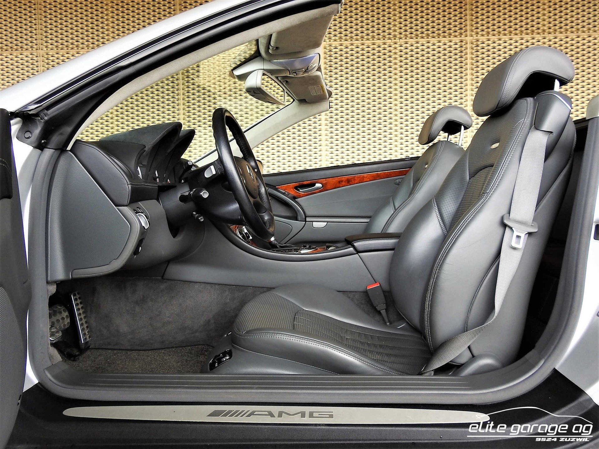 MERCEDES-BENZ SL 65 AMG Automatic-image-8