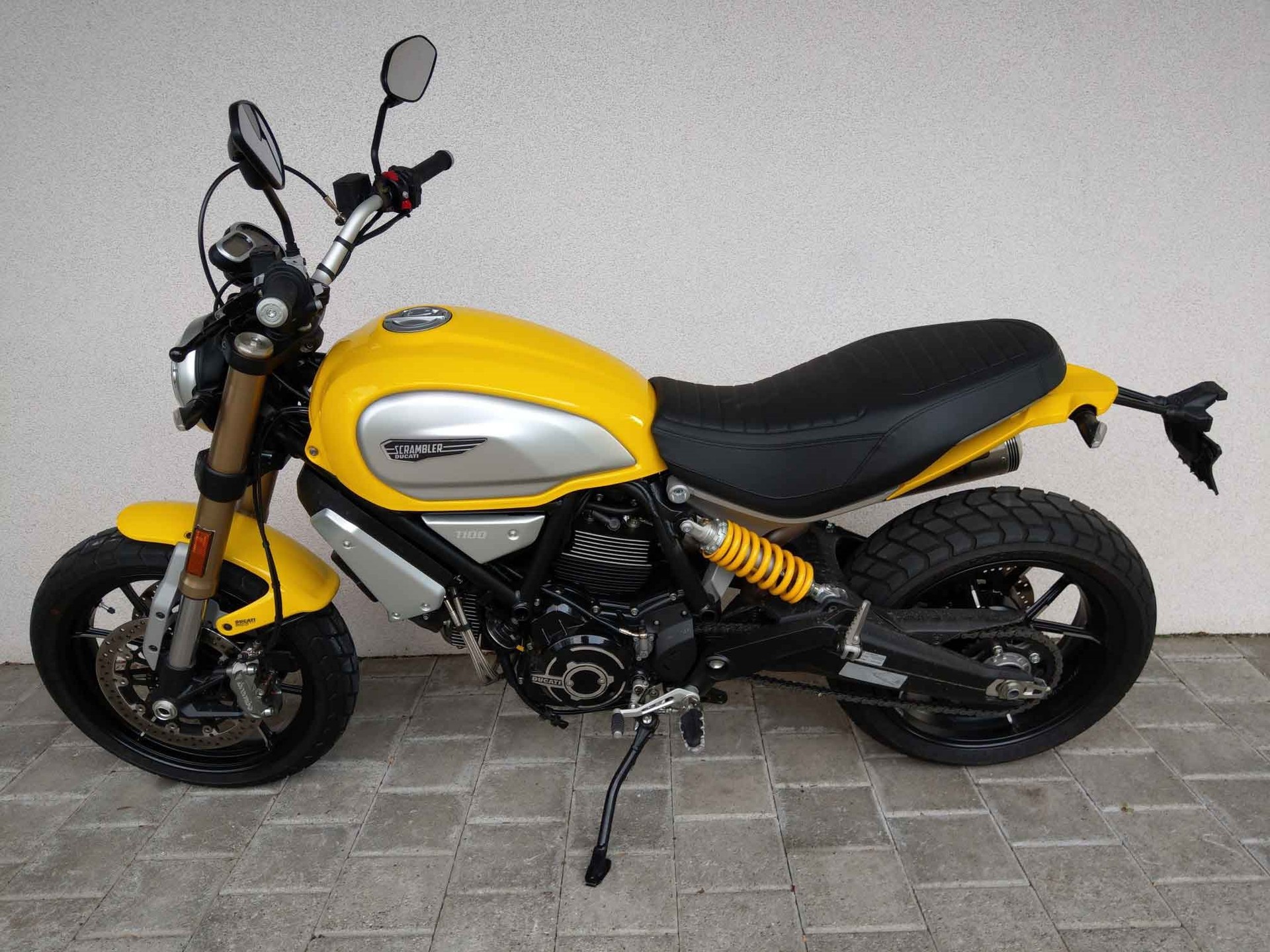 DUCATI Scrambler 1100-image-1