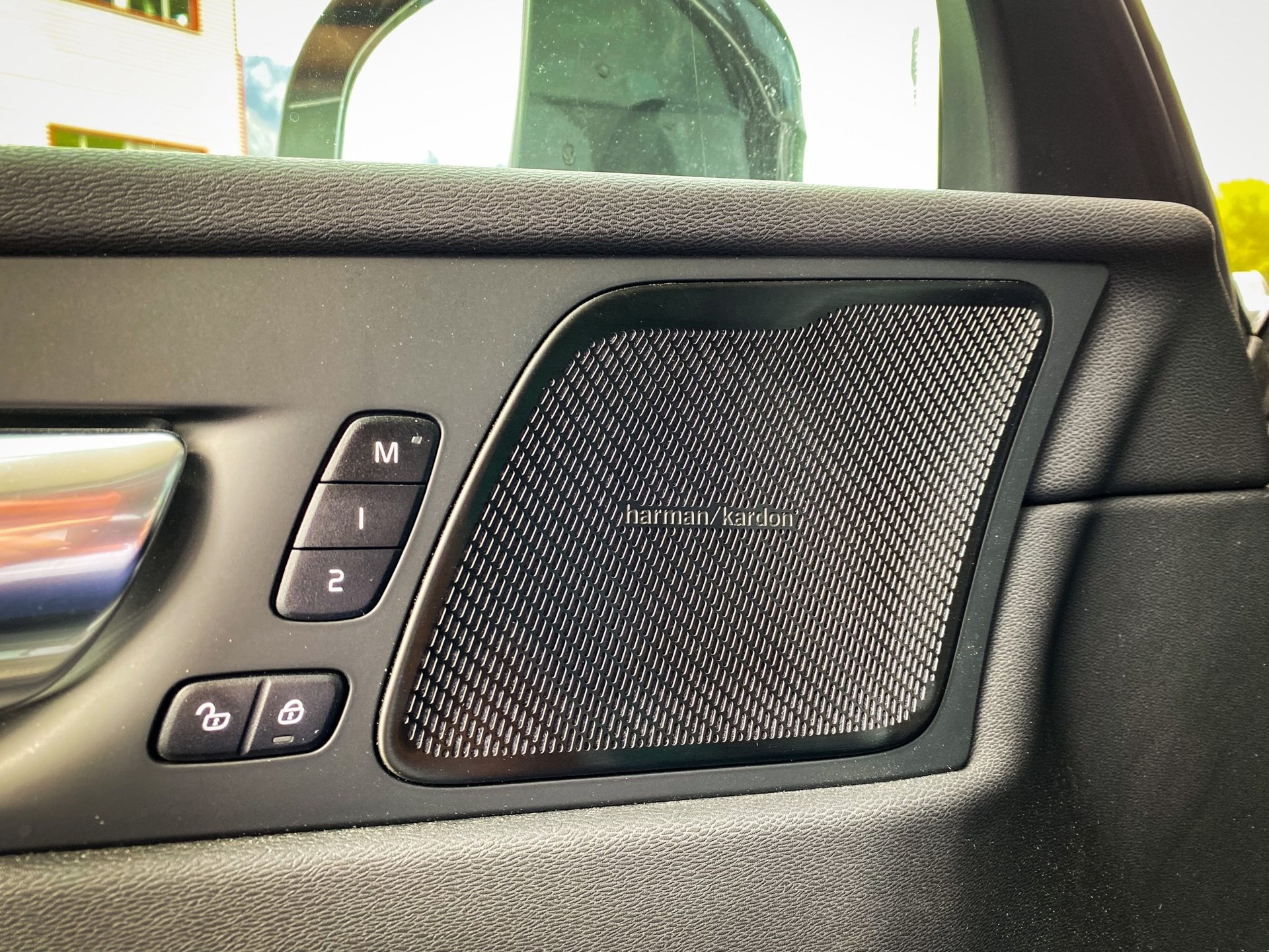 VOLVO XC60 T6 eAWD Inscription Geartronic-image-12