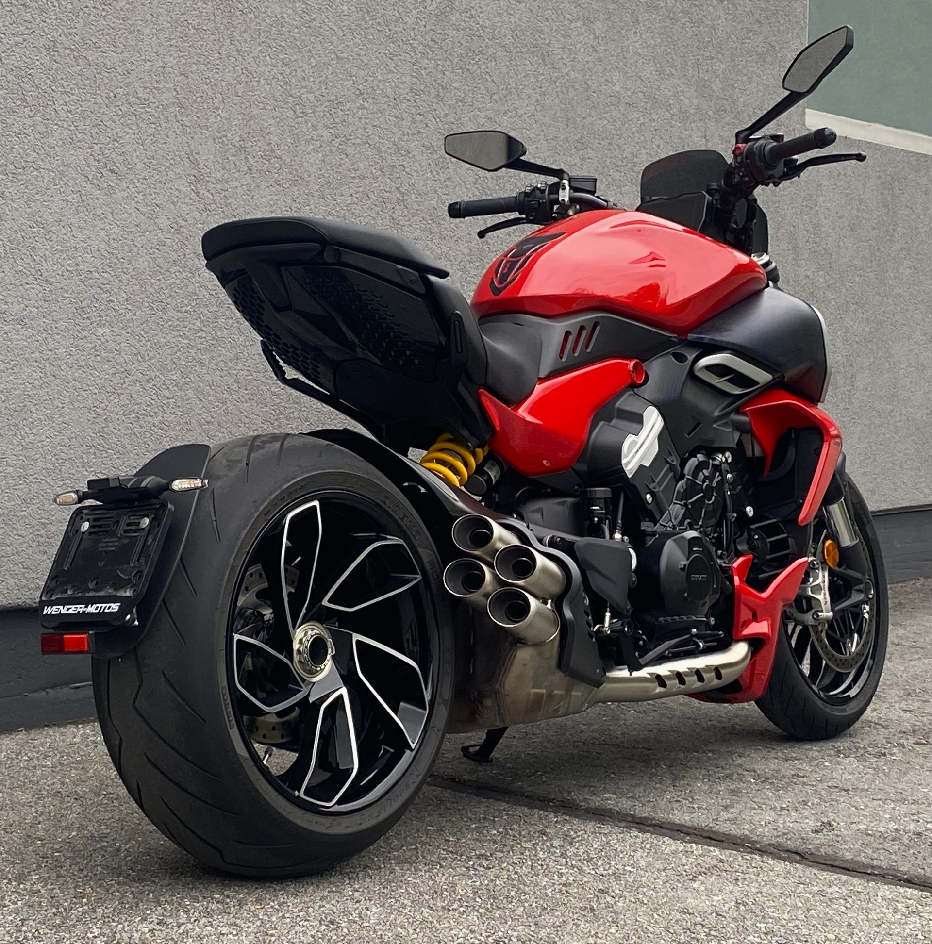 DUCATI Diavel V4-image-5