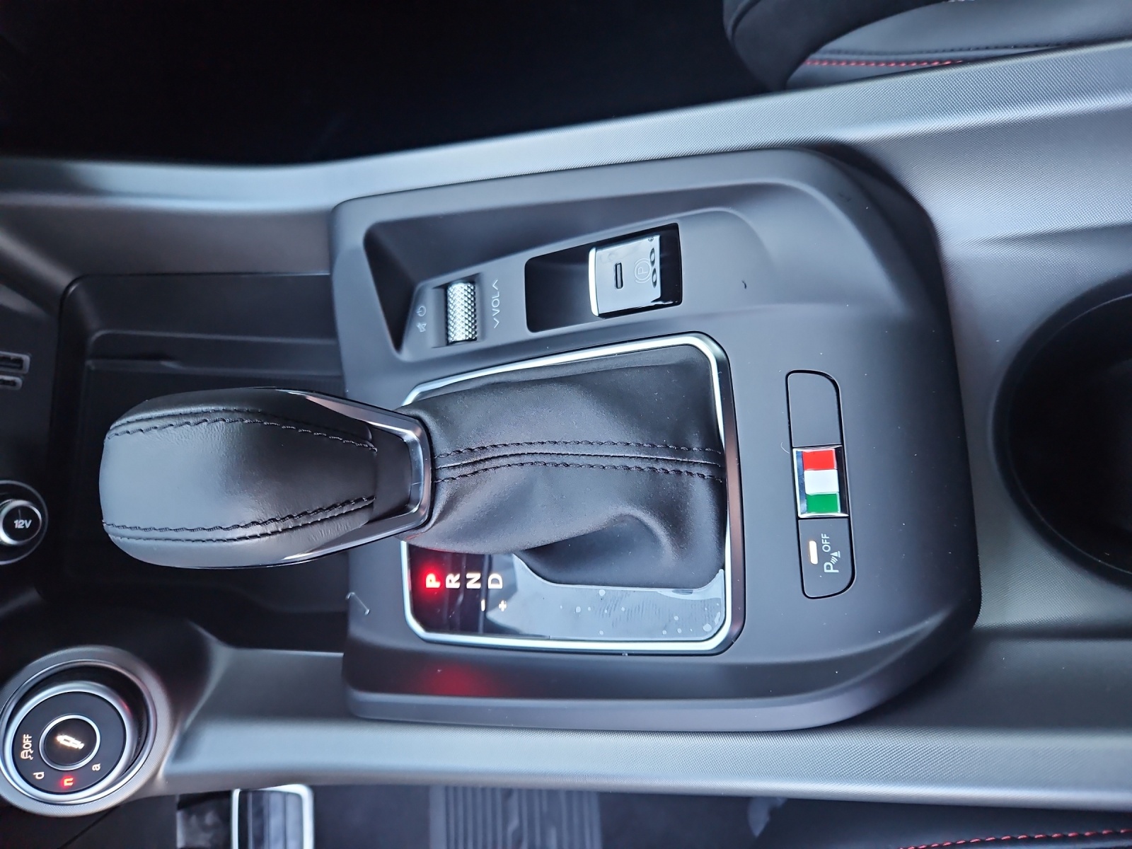 ALFA ROMEO Tonale 1.5 48V Hybrid Veloce-image-13