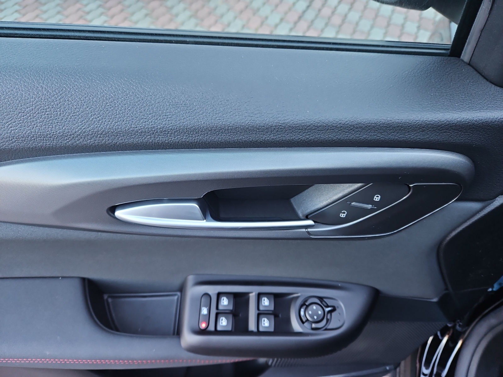 ALFA ROMEO Tonale 1.5 48V Hybrid Veloce-image-12