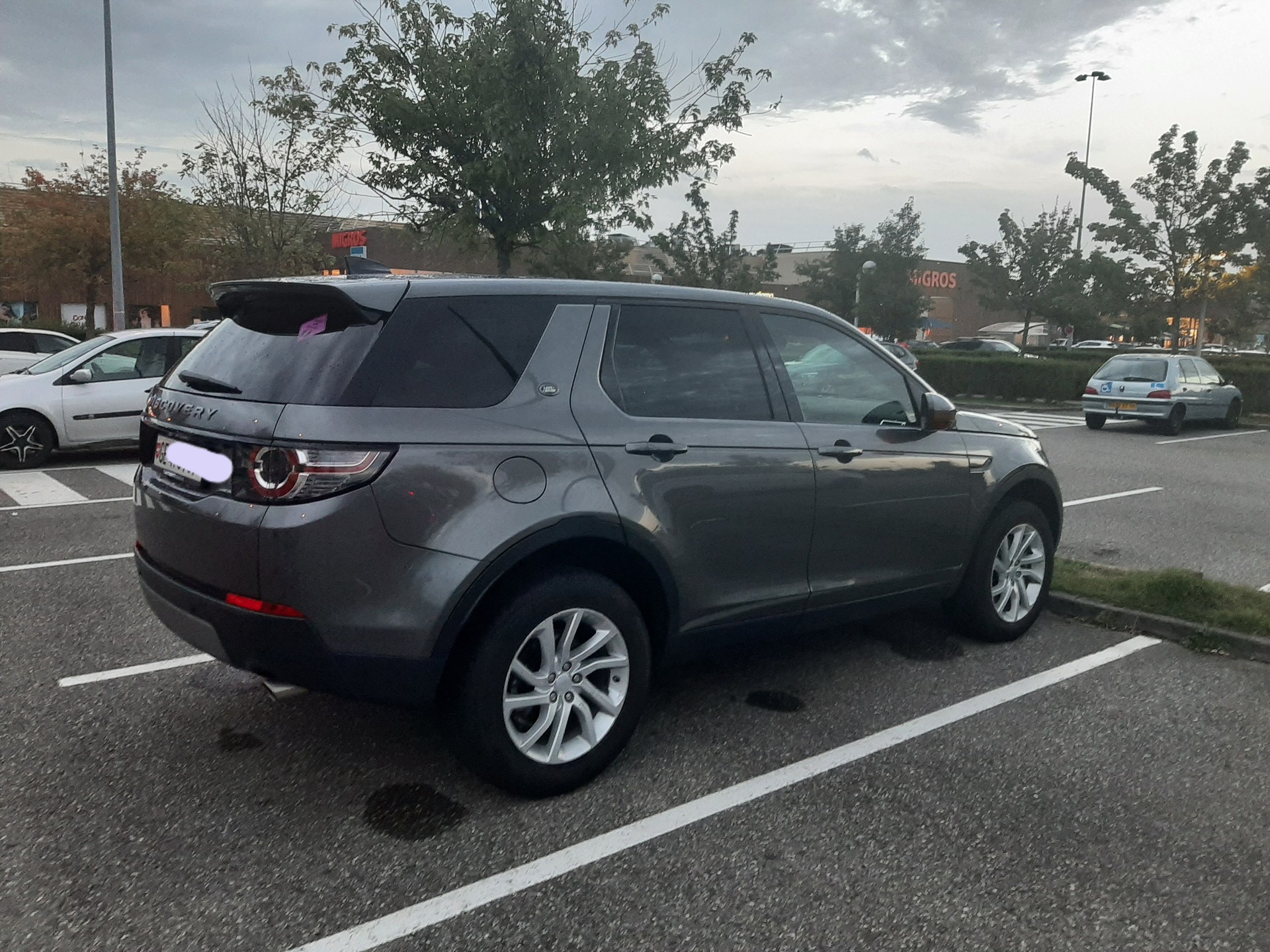 LAND ROVER Discovery Sport 2.0 Si4 HSE Luxury AT9-image-1