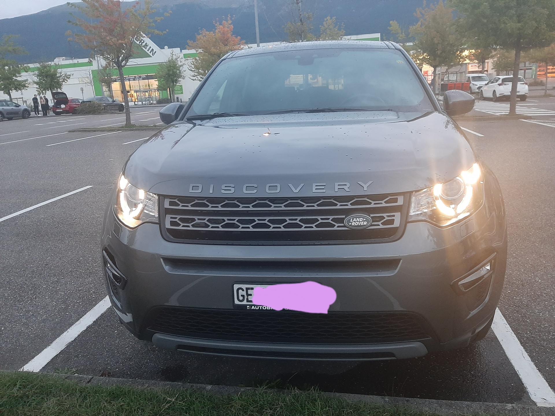 LAND ROVER Discovery Sport 2.0 Si4 HSE Luxury AT9-image-4