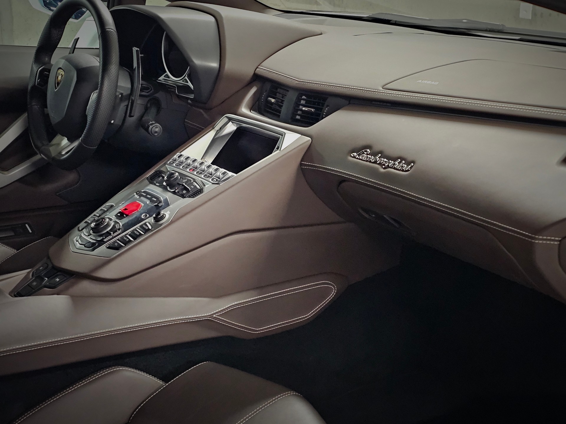 LAMBORGHINI Aventador LP700-4 Coupé E-Gear Pack puissance 760CV | 760 NM-image-8