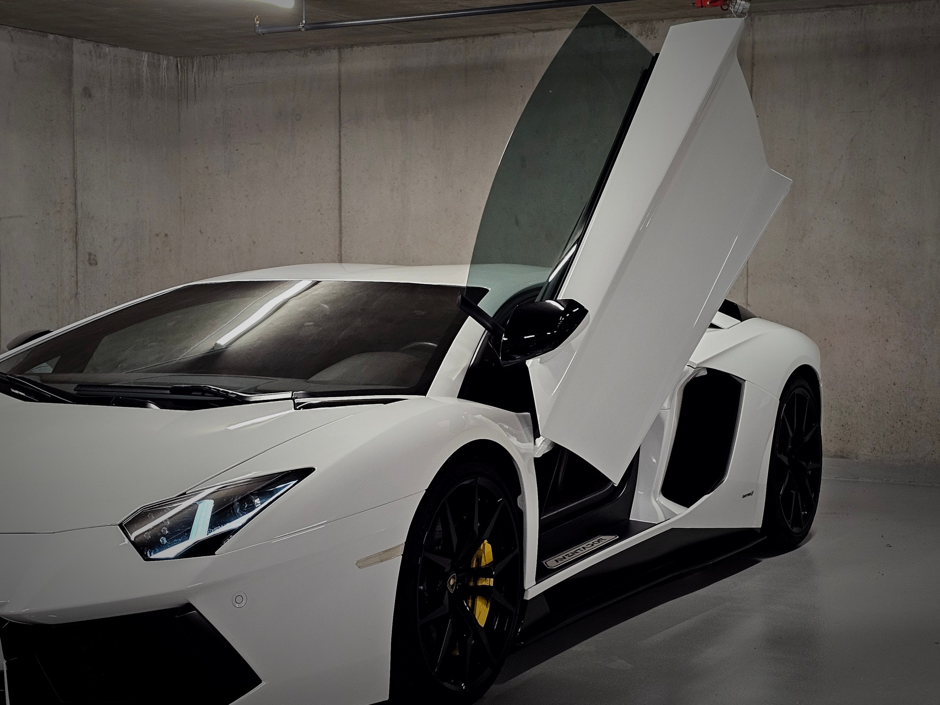 LAMBORGHINI Aventador LP700-4 Coupé E-Gear Pack puissance 760CV | 760 NM-image-13