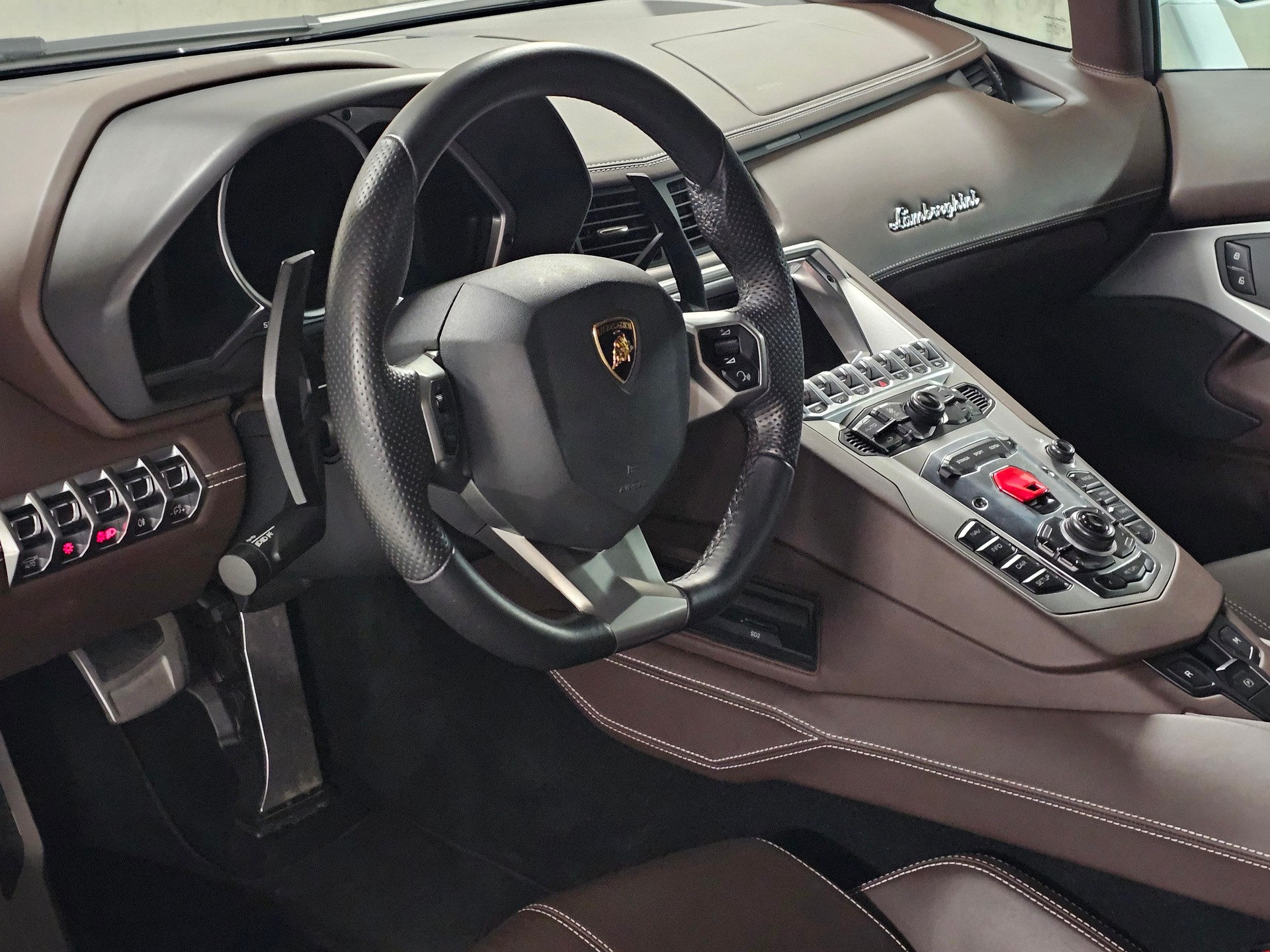 LAMBORGHINI Aventador LP700-4 Coupé E-Gear Pack puissance 760CV | 760 NM-image-7