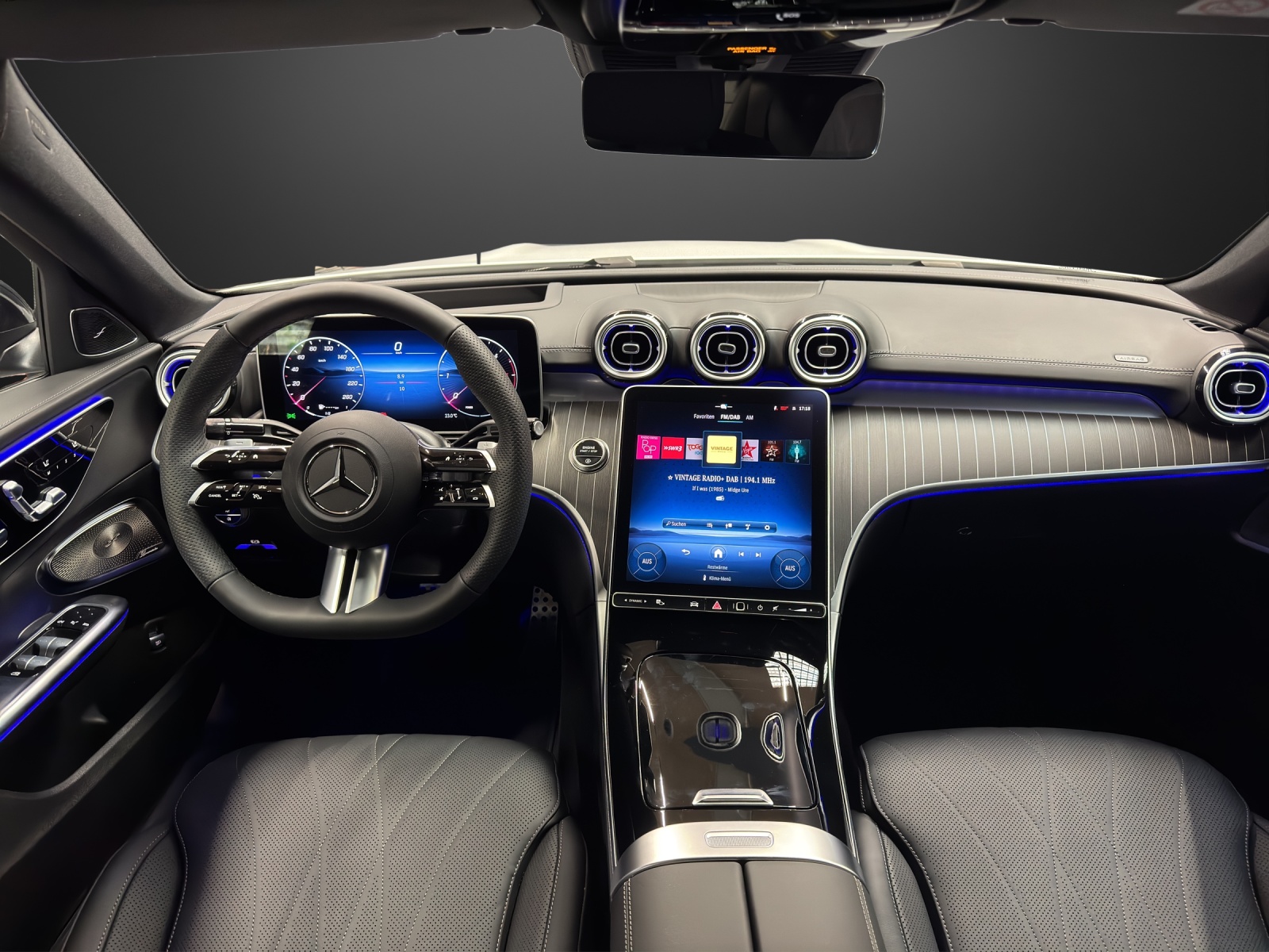 MERCEDES-BENZ C 220 d 4 Matic "Swiss Star"-image-10