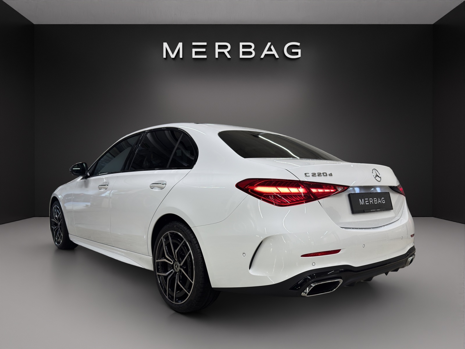 MERCEDES-BENZ C 220 d 4 Matic "Swiss Star"-image-4