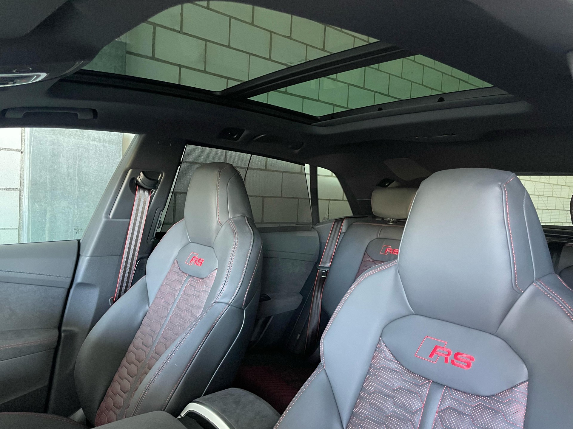 AUDI RSQ8 performance quattro Traumausstattung-image-4