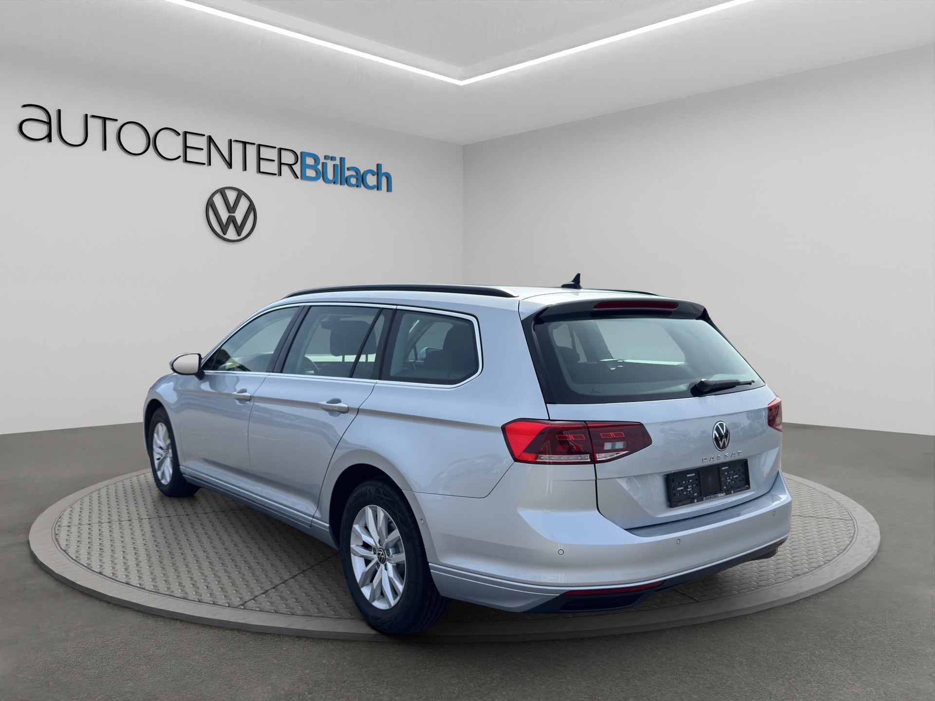 VW Passat 2.0 TDI BMT Business DSG-image-6