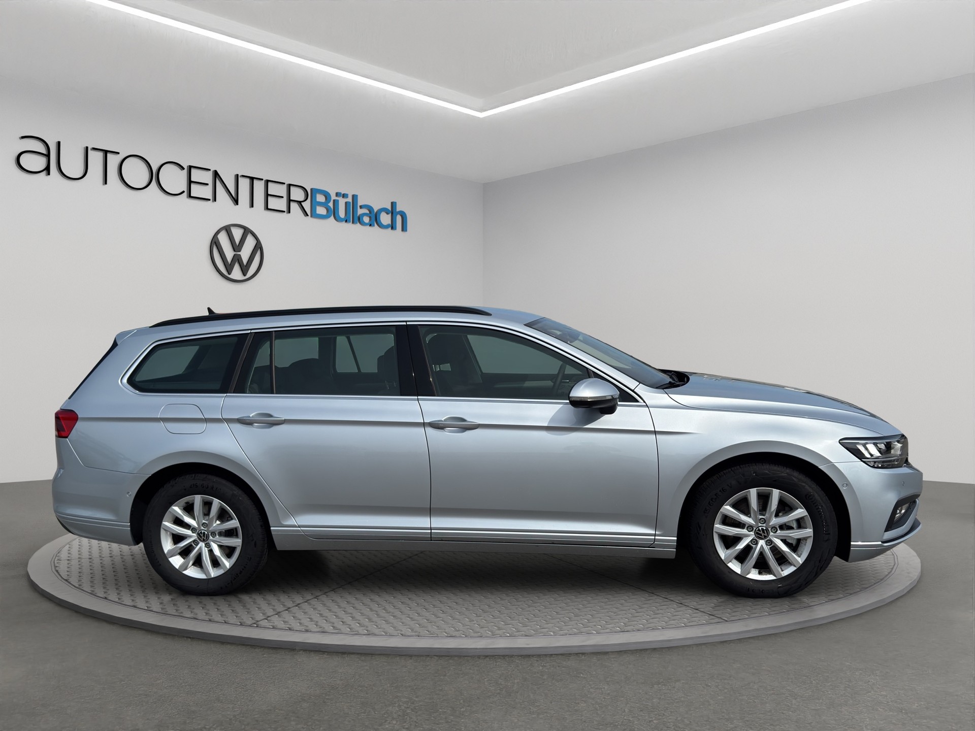 VW Passat 2.0 TDI BMT Business DSG-image-3