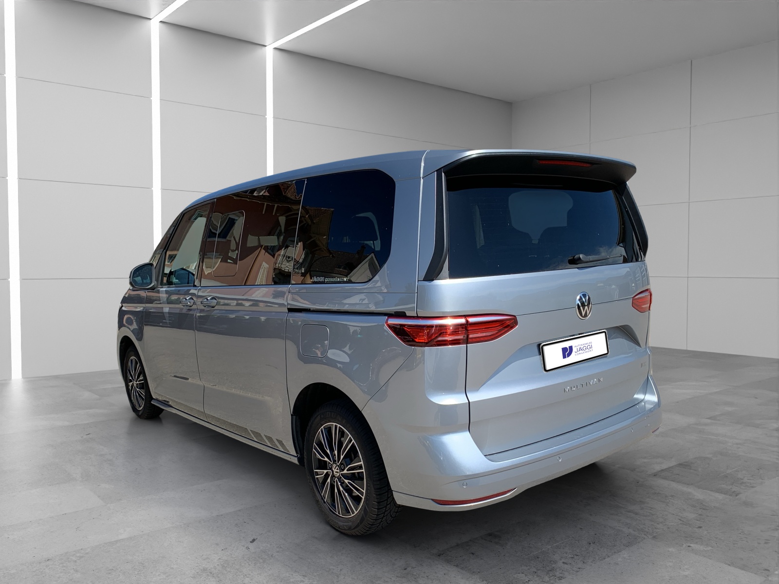 VW Multivan 1.5 TSI DSG-image-4