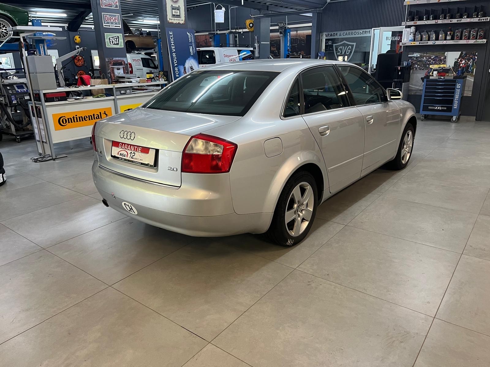 AUDI A4 2.0-image-4