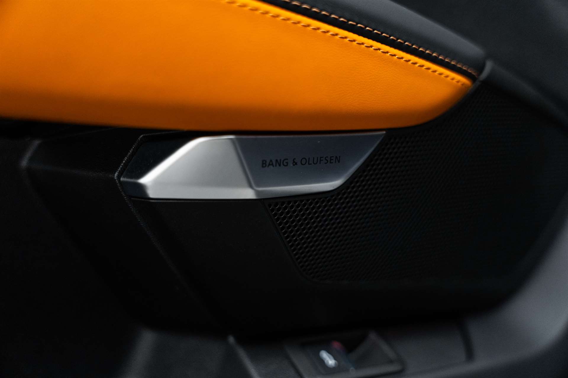 AUDI Audi RS e-tron GT-image-23