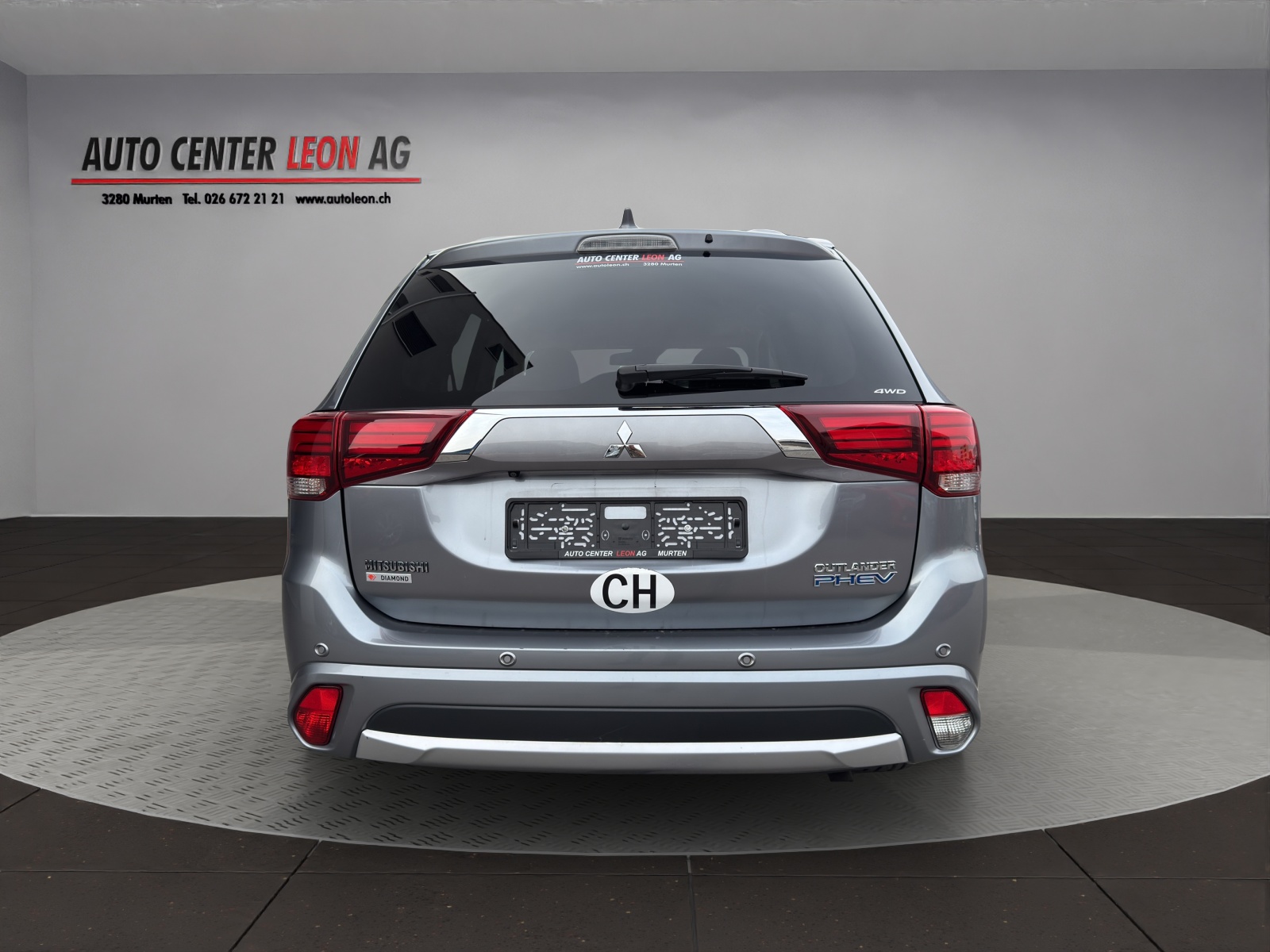 MITSUBISHI Outlander 2.0 PHEV Diamond 4WD Automatic-image-4