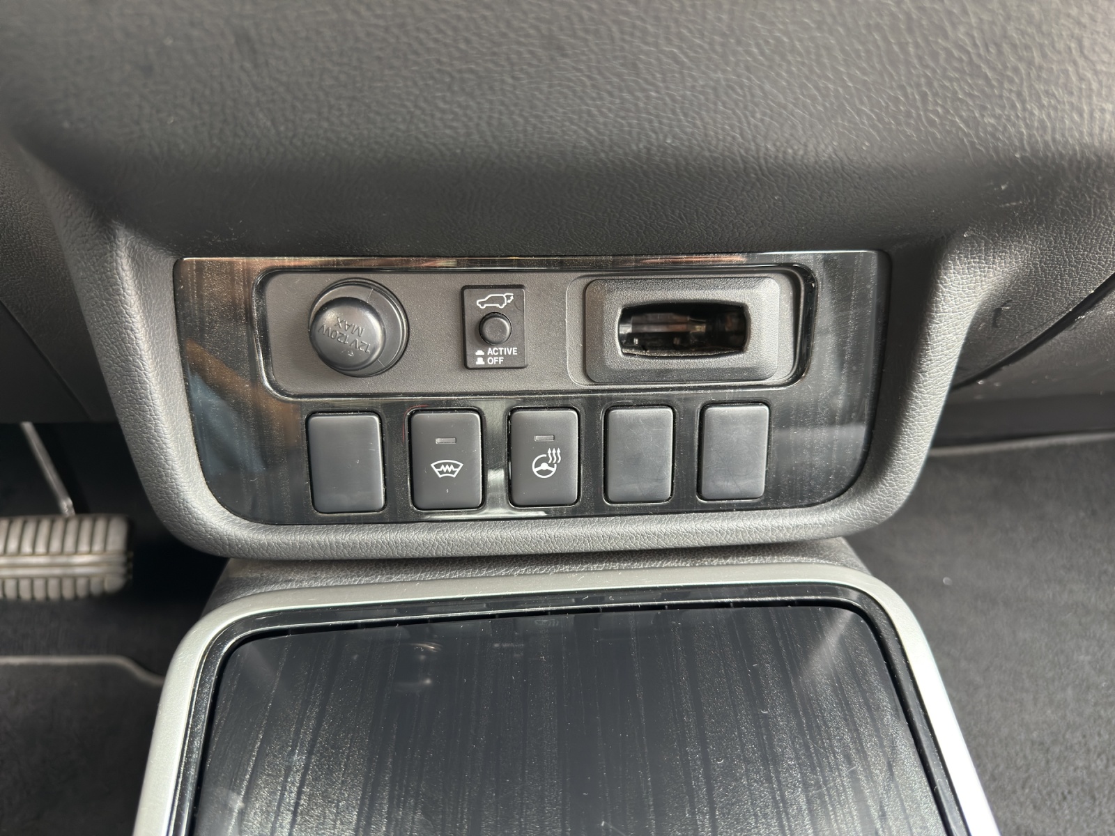 MITSUBISHI Outlander 2.0 PHEV Diamond 4WD Automatic-image-15